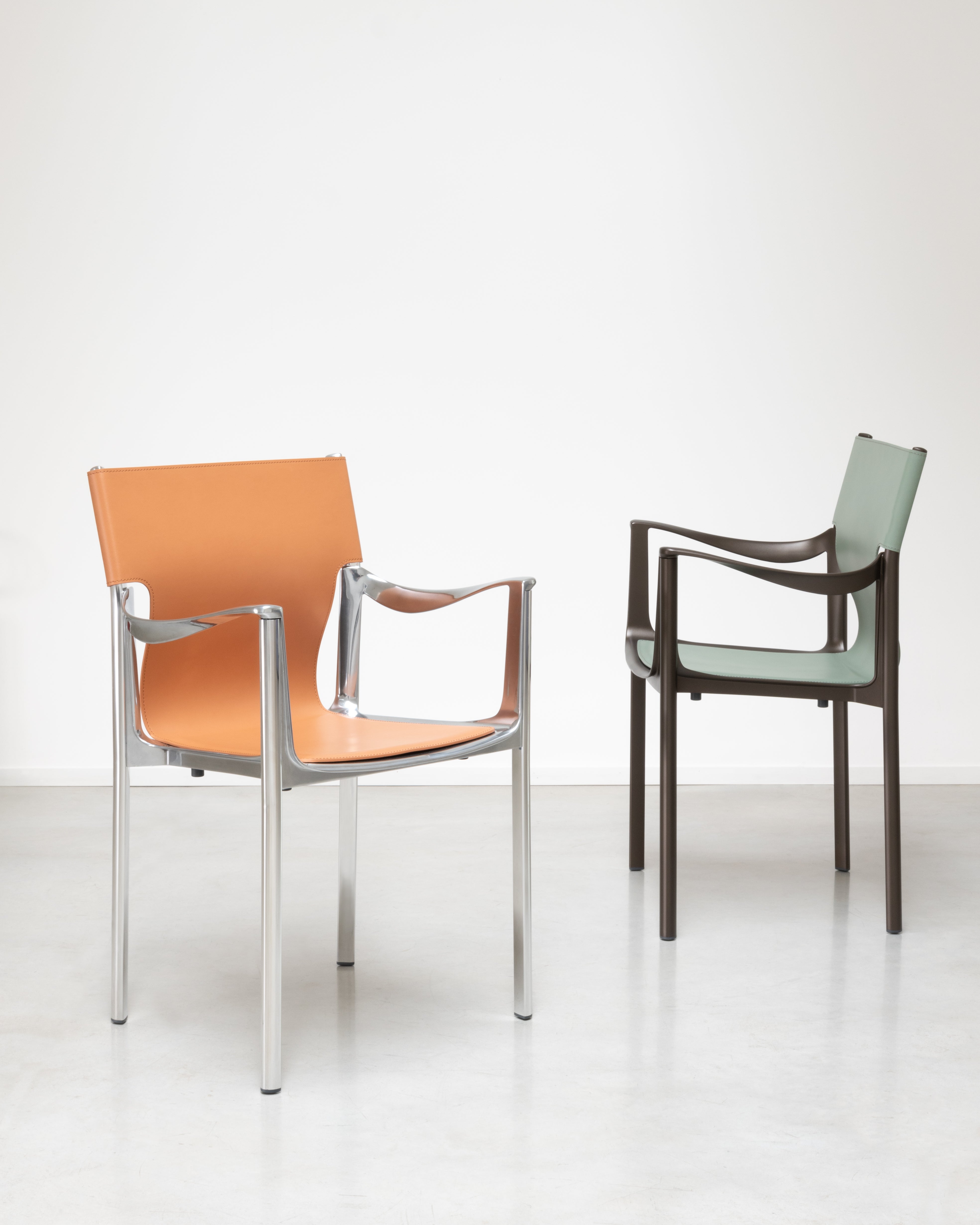 VENICE chair green leather with dark brown base