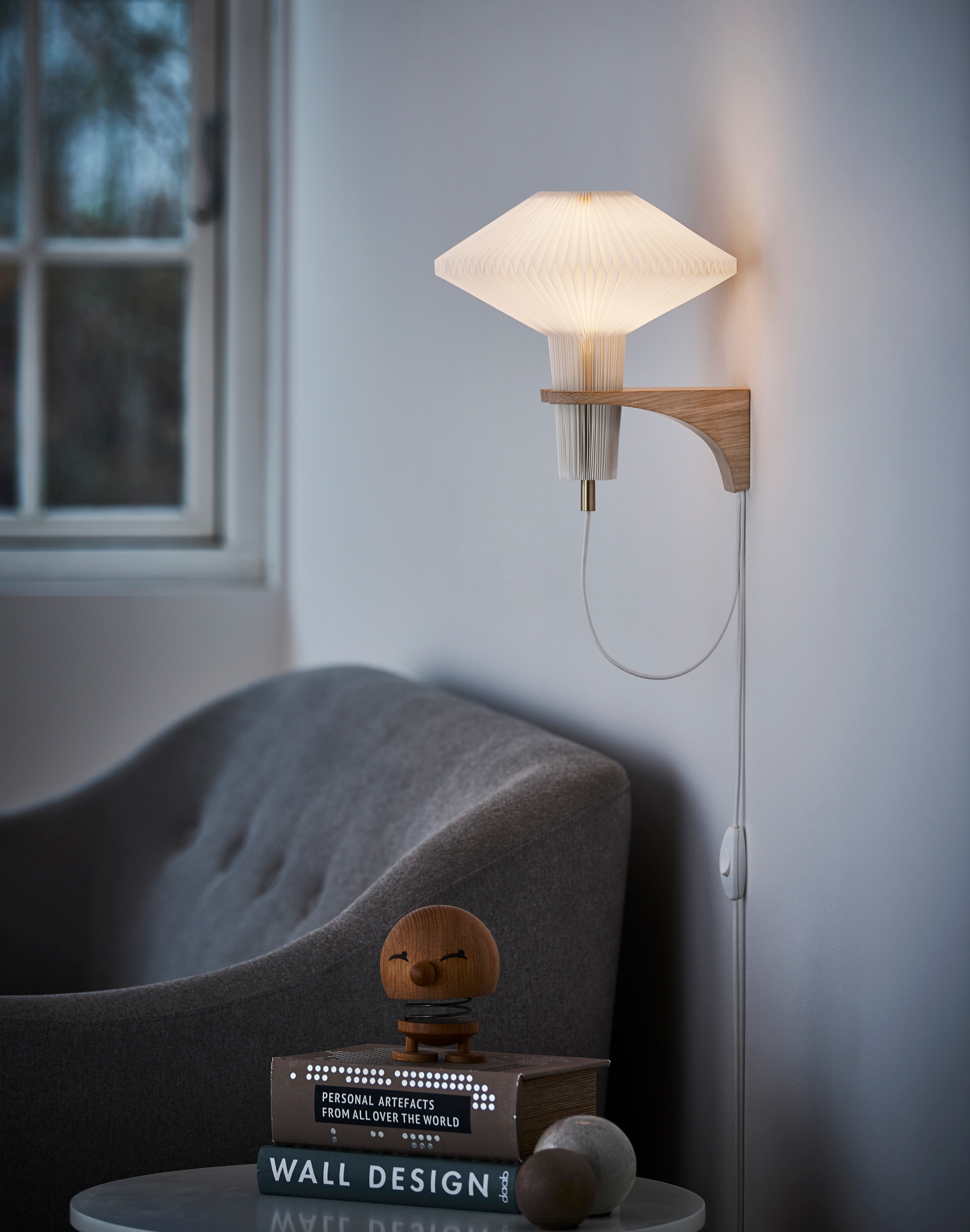 Wall lamp MODEL 204 MUSHROOM white with a light oak base