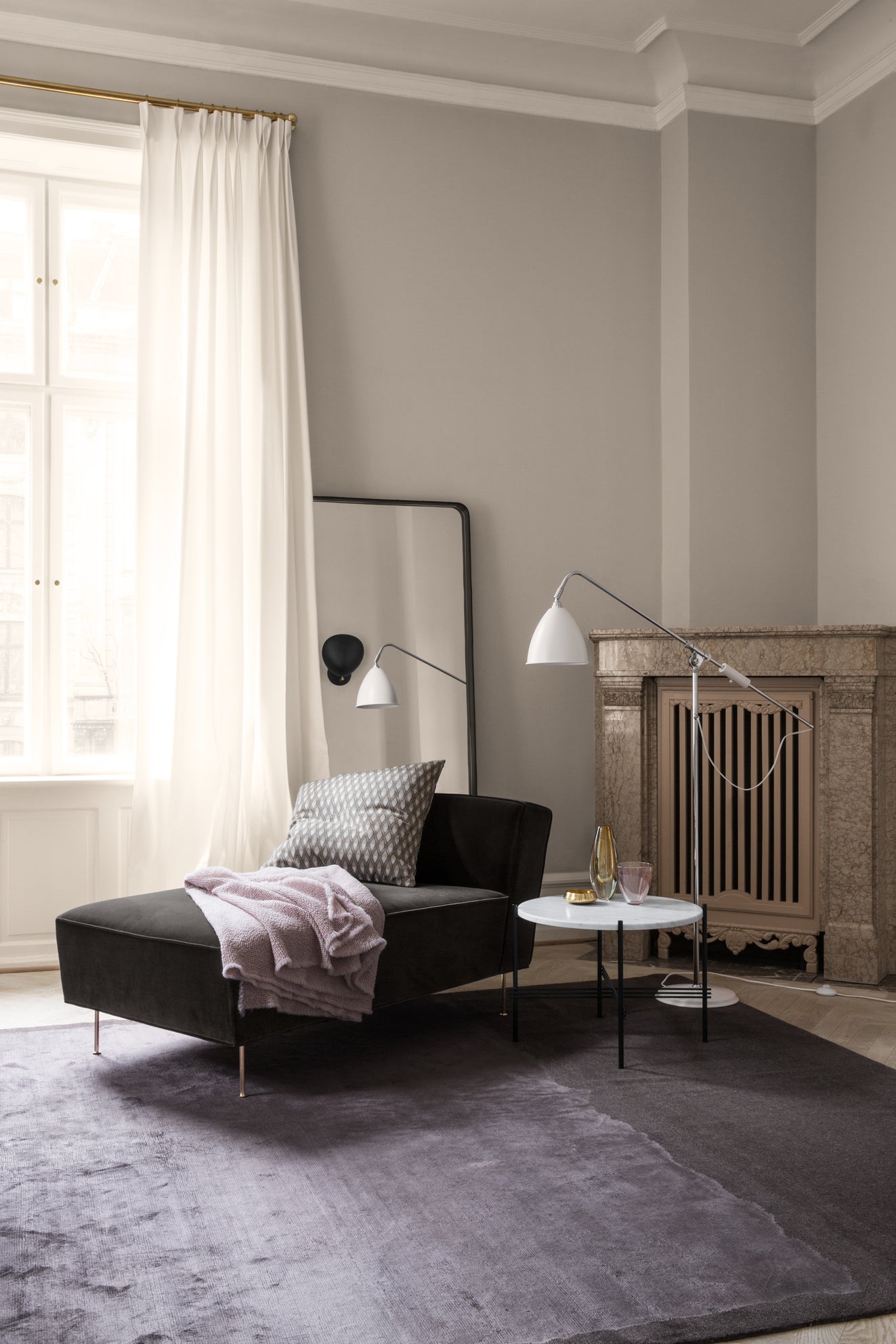 Runder Couchtisch TS aus braunem Marmor mit schwarzem Gestell