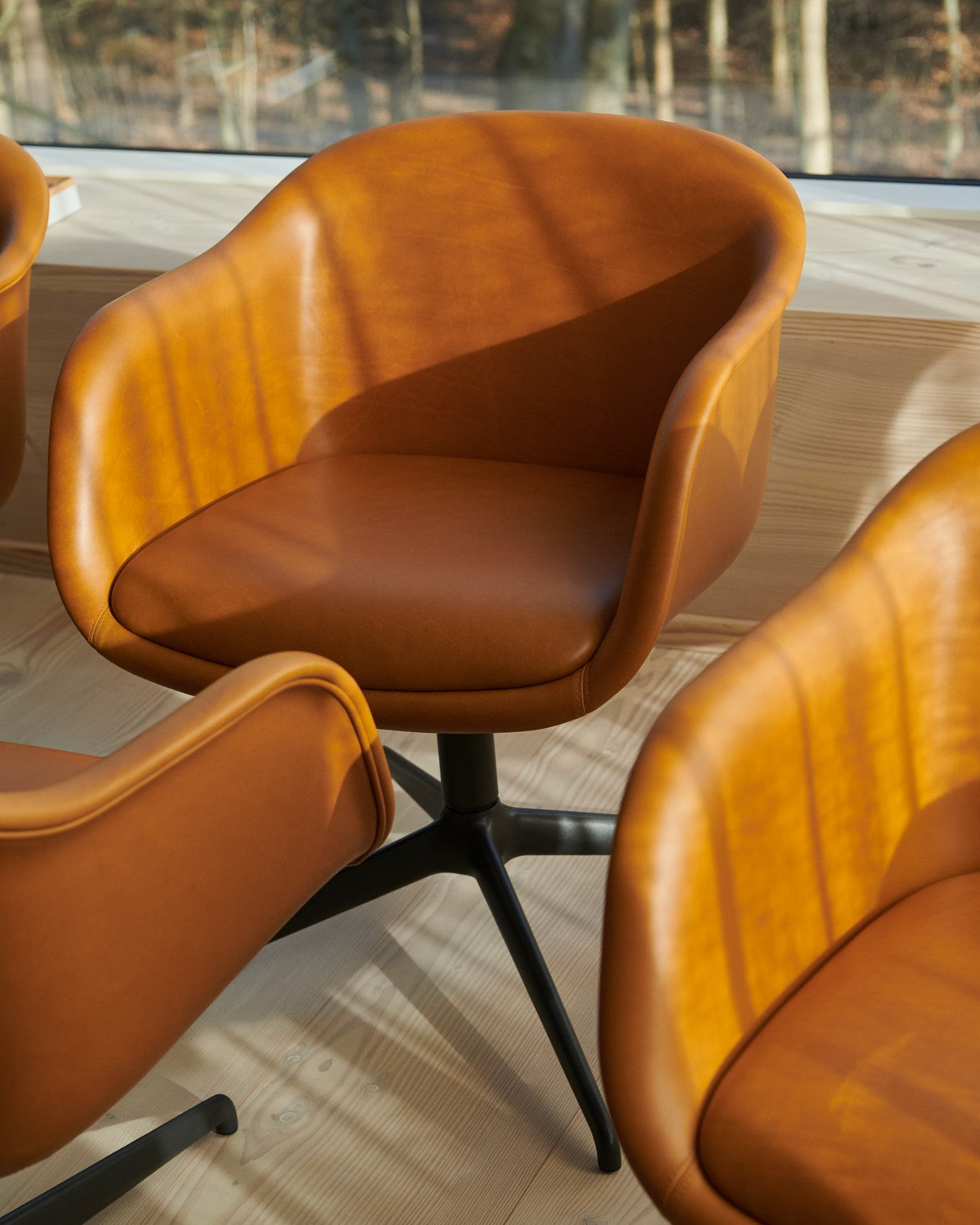Drehstuhl mit Armlehnen FIBER CONFERENCE personalisierbar