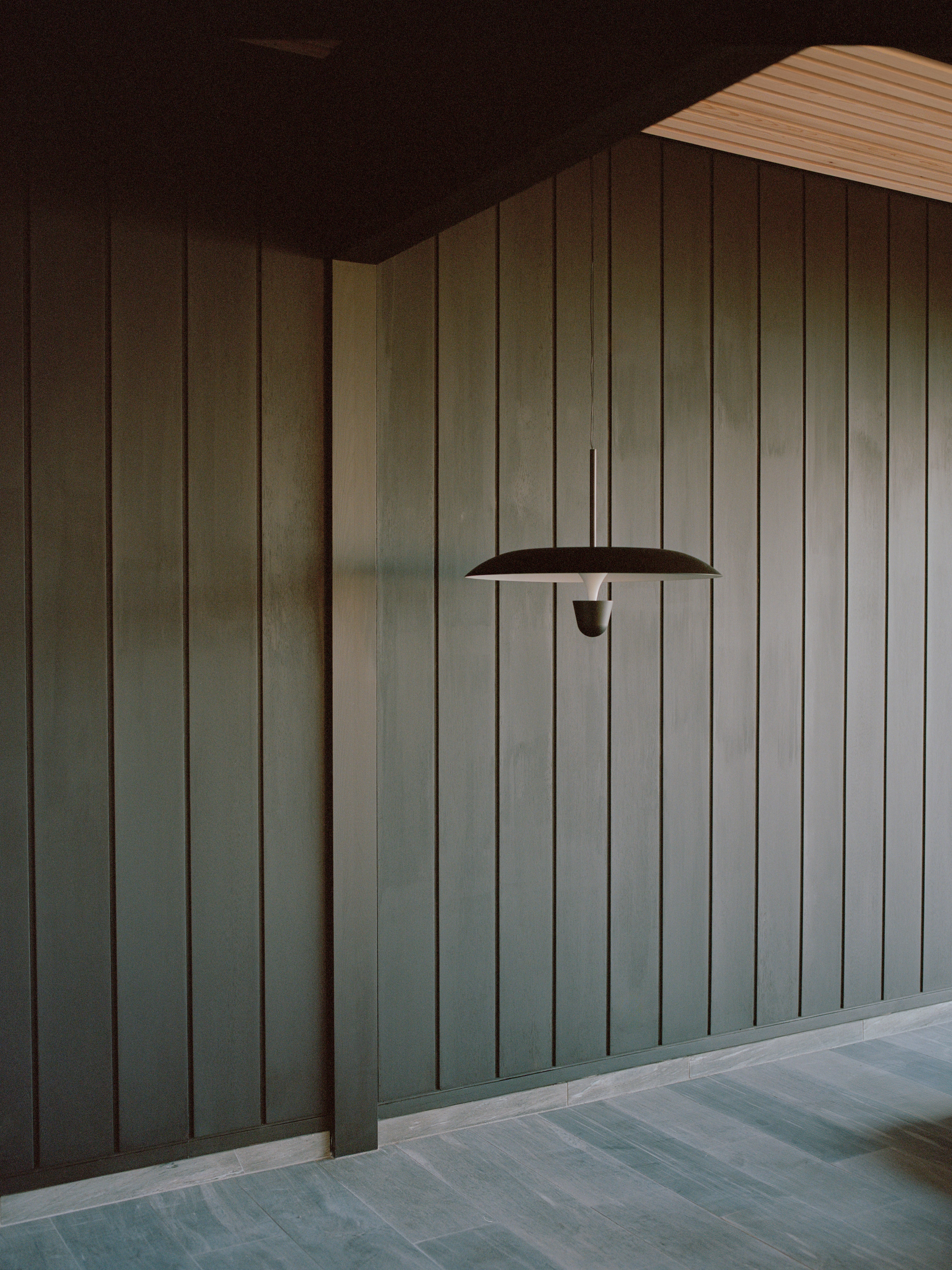 Pendelleuchte KANTARELL schwarz mit weißem Finish