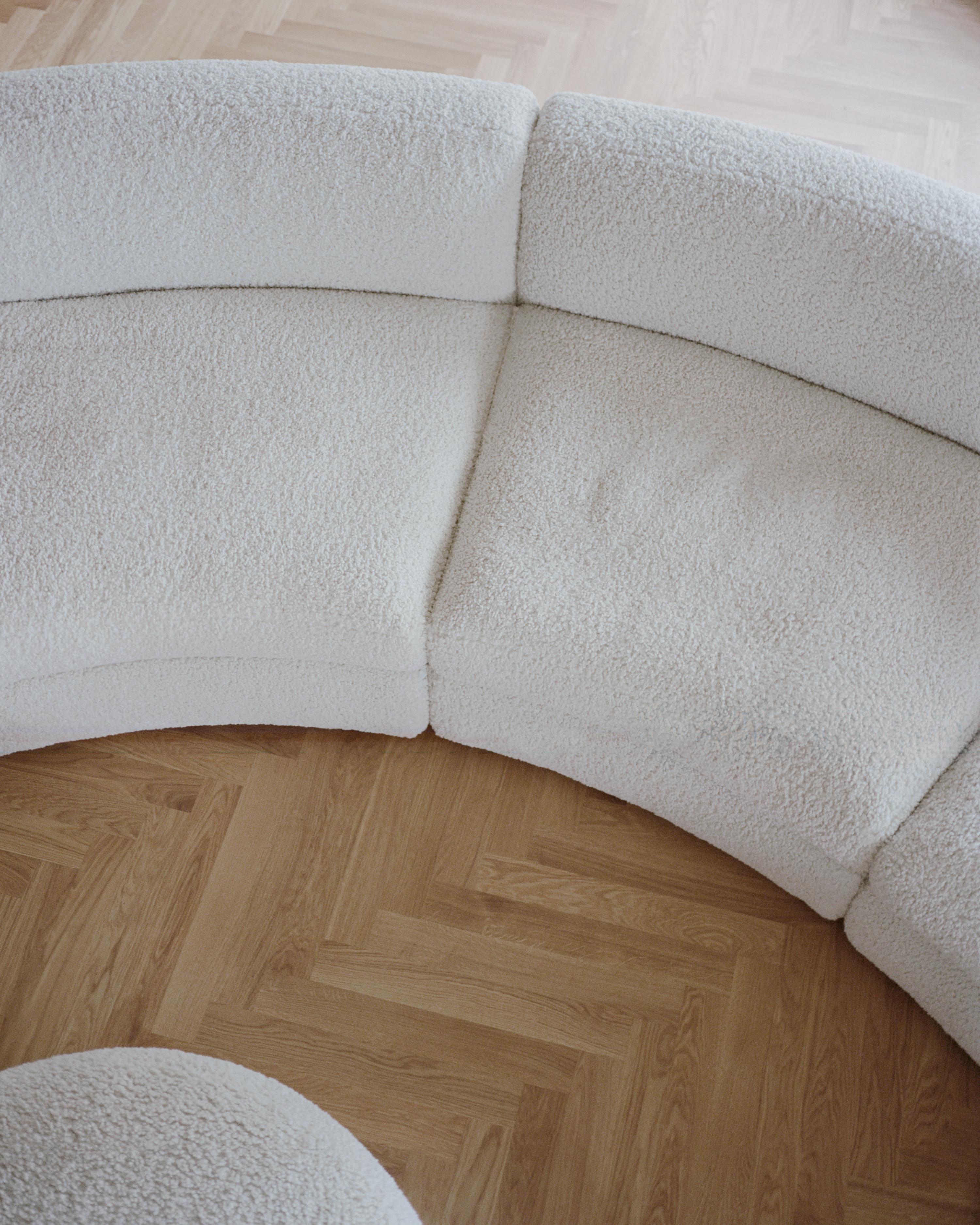 CODA Modulare Sofa - Zentralgerundete Polsterung