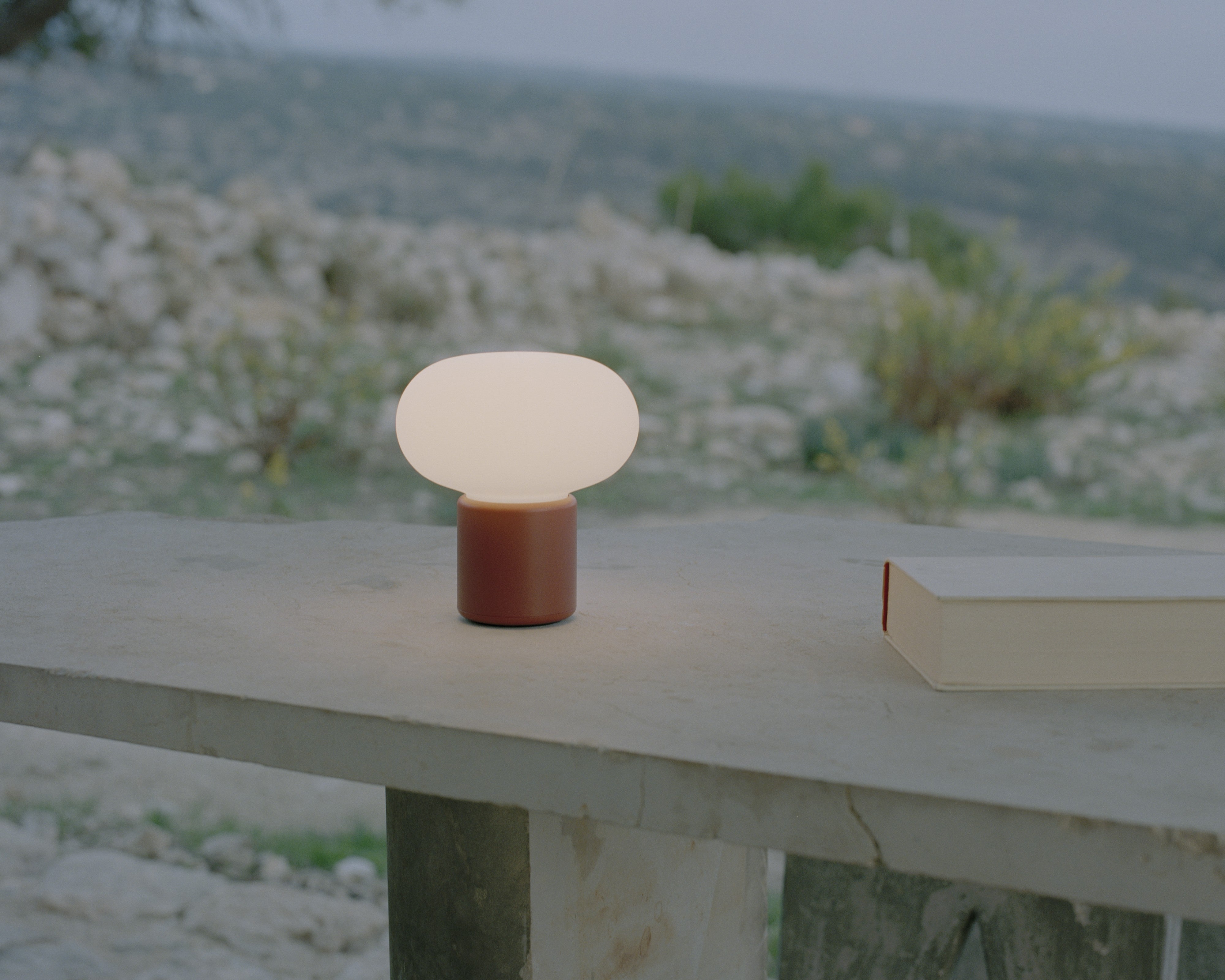 KARL-Johan portable lamp red