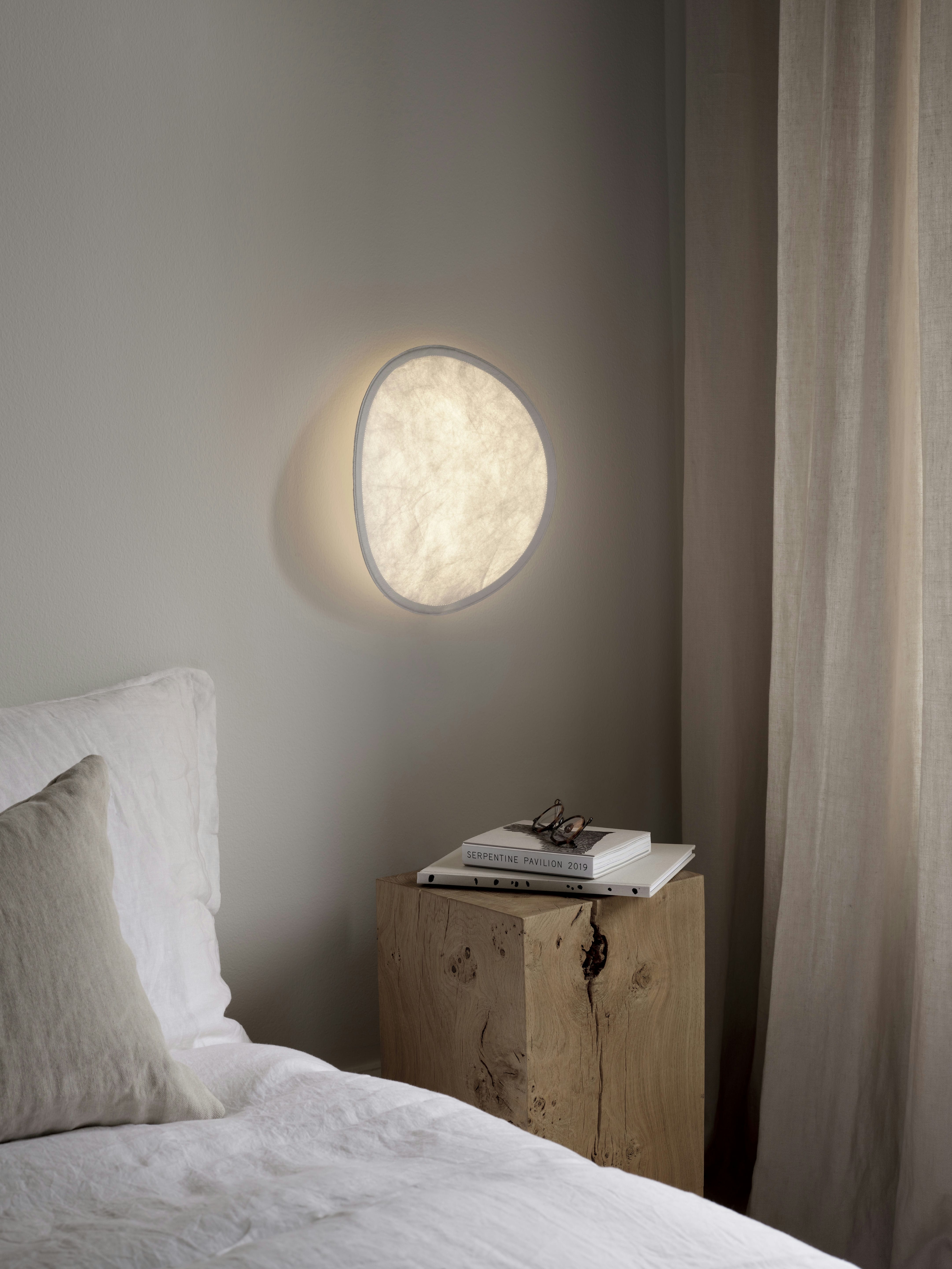Tempe Wandlampe weiße Basis