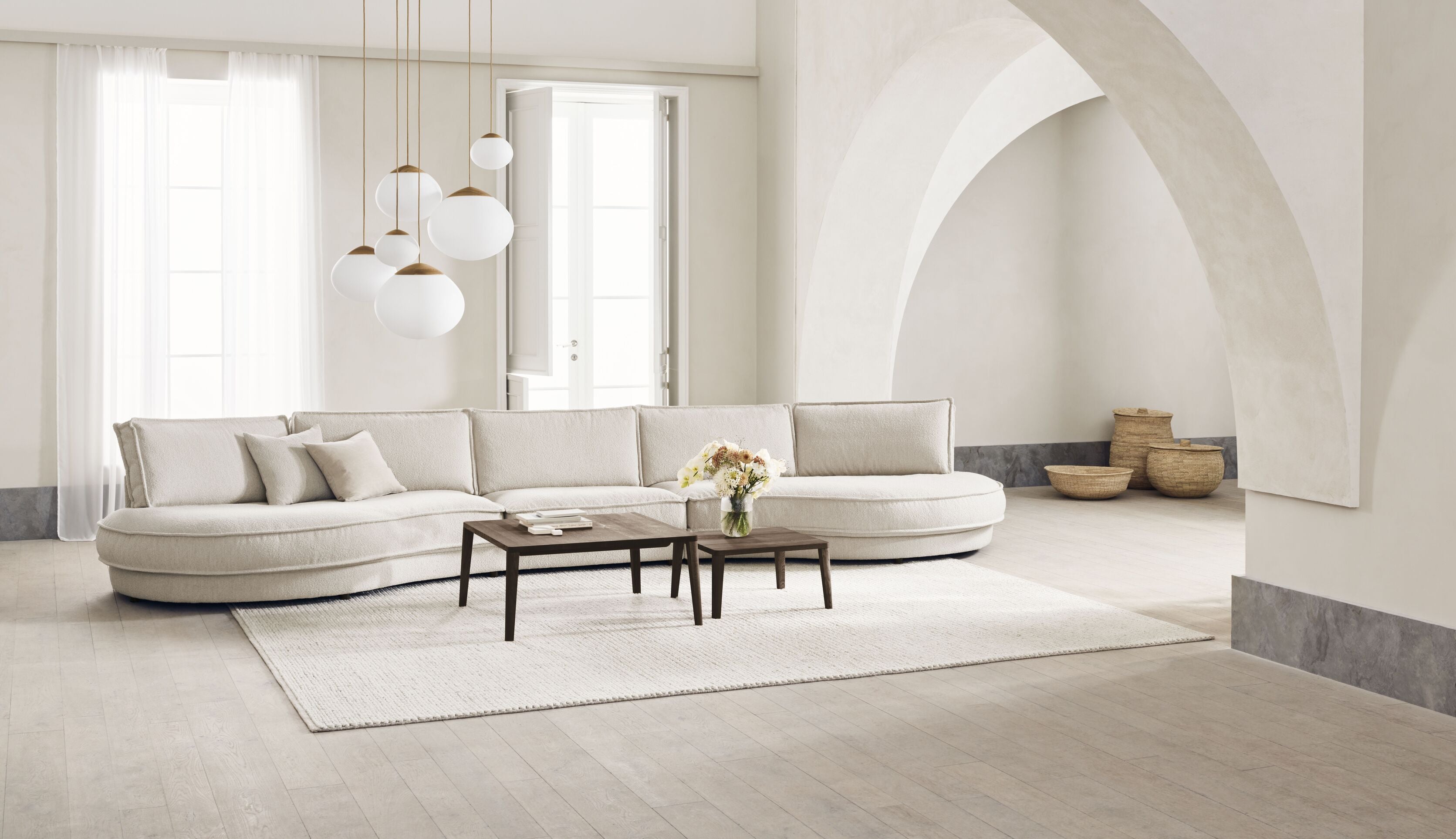 2-modulares Sofa abgerundete gepolsterte Noora-Eichenbasis