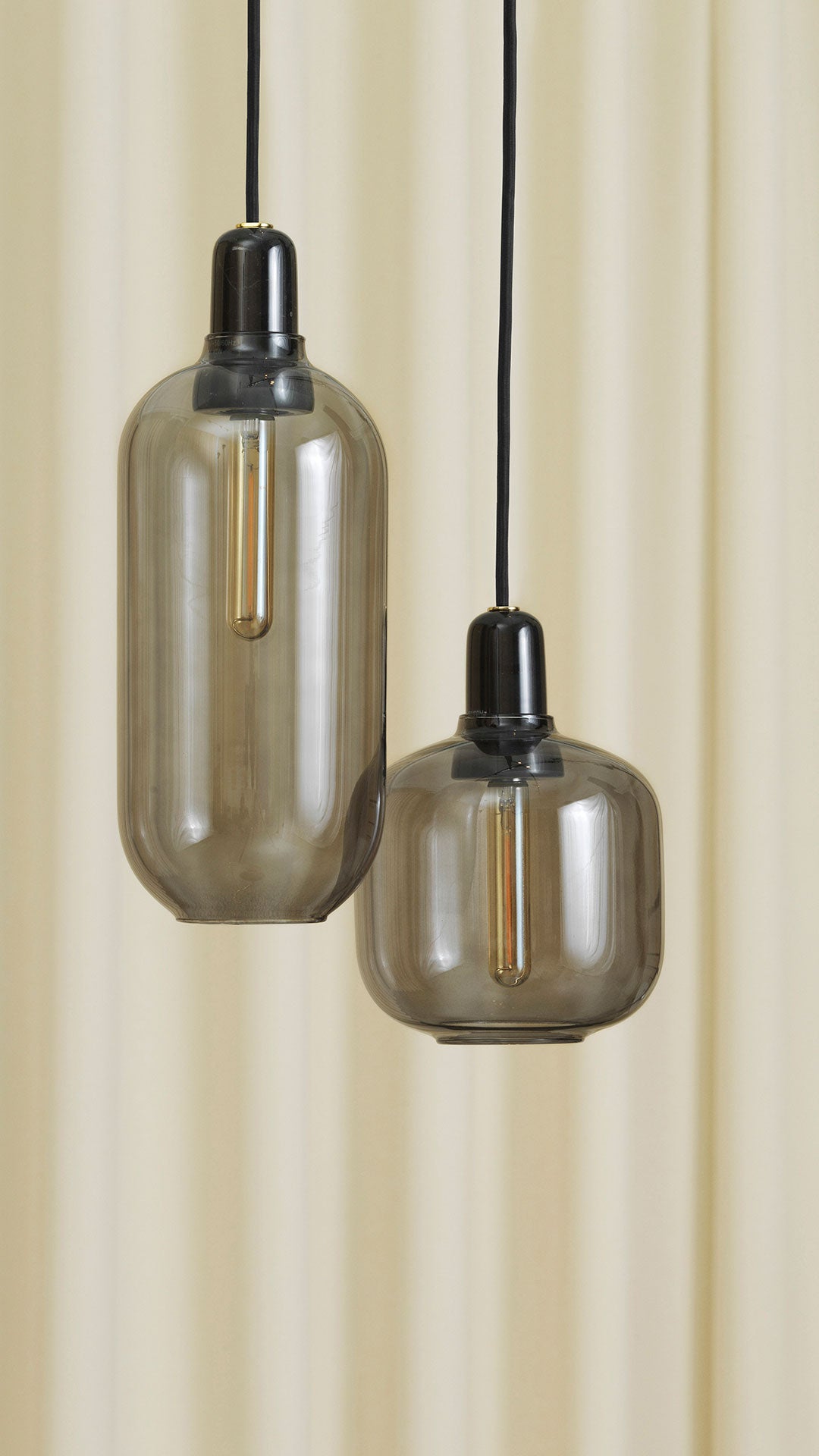 AMP Pendelleuchte Rauchglas mit schwarzem Marmor