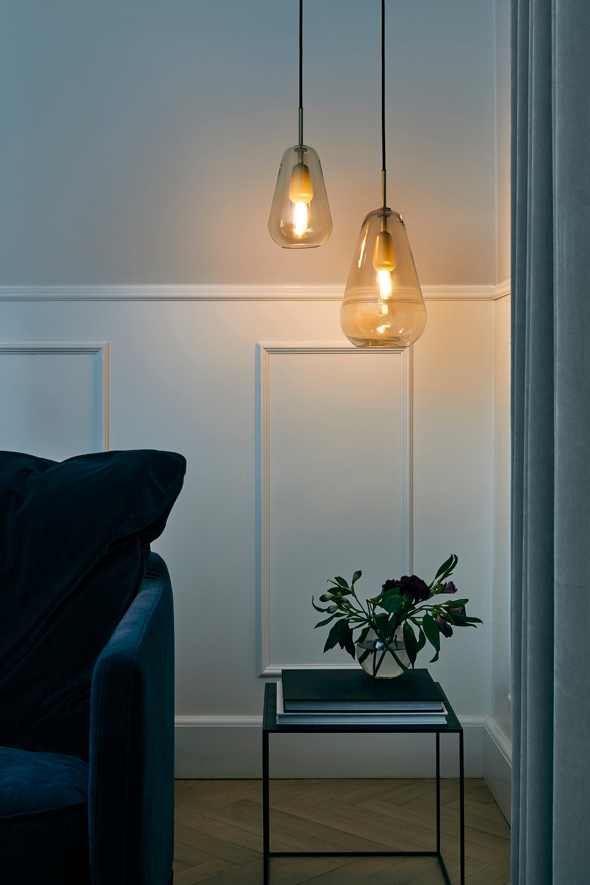 Pendelleuchte ANOLI gold mit goldenem Glas