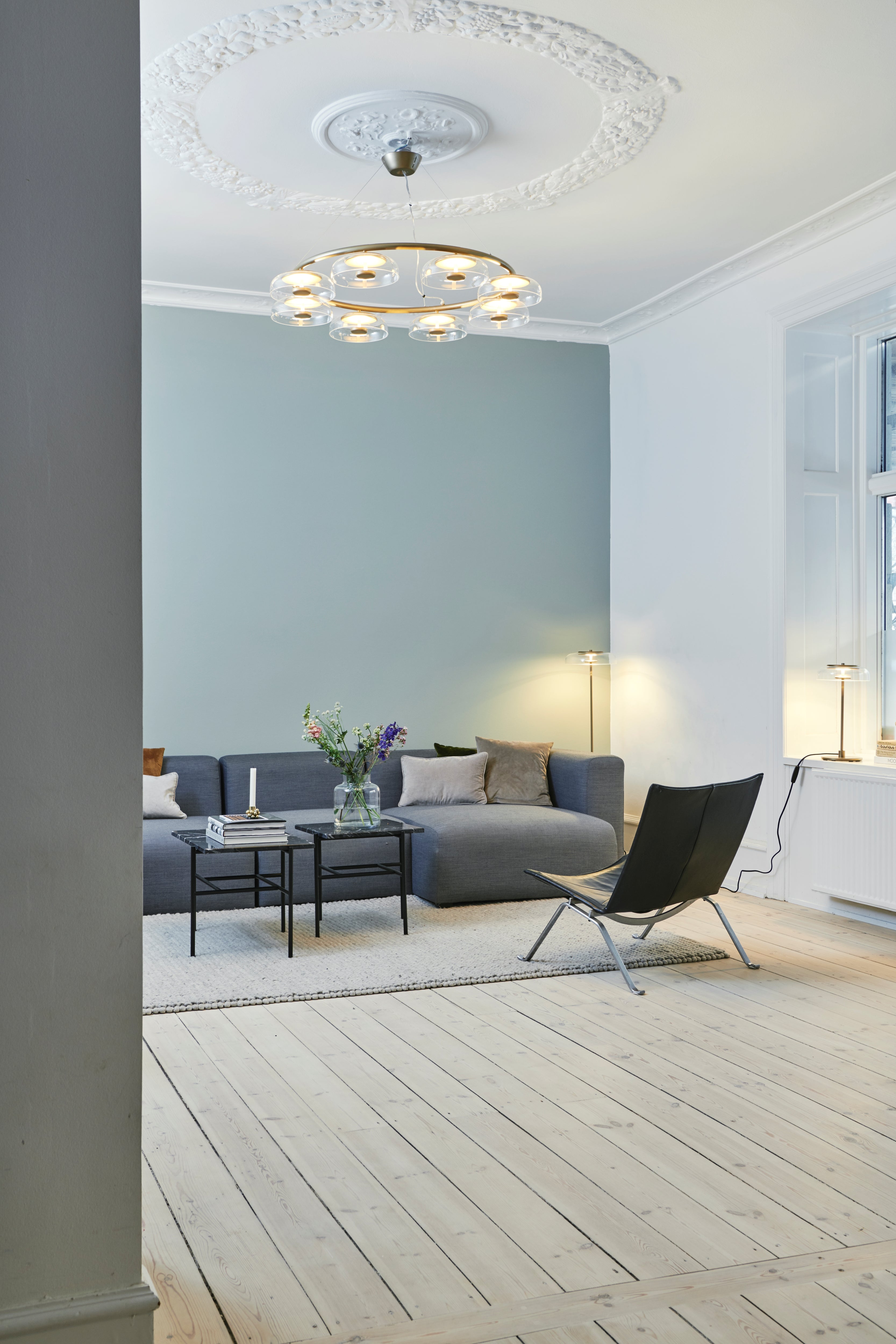 BLOSSI 8 Gold Chandelier with Transparent Glass