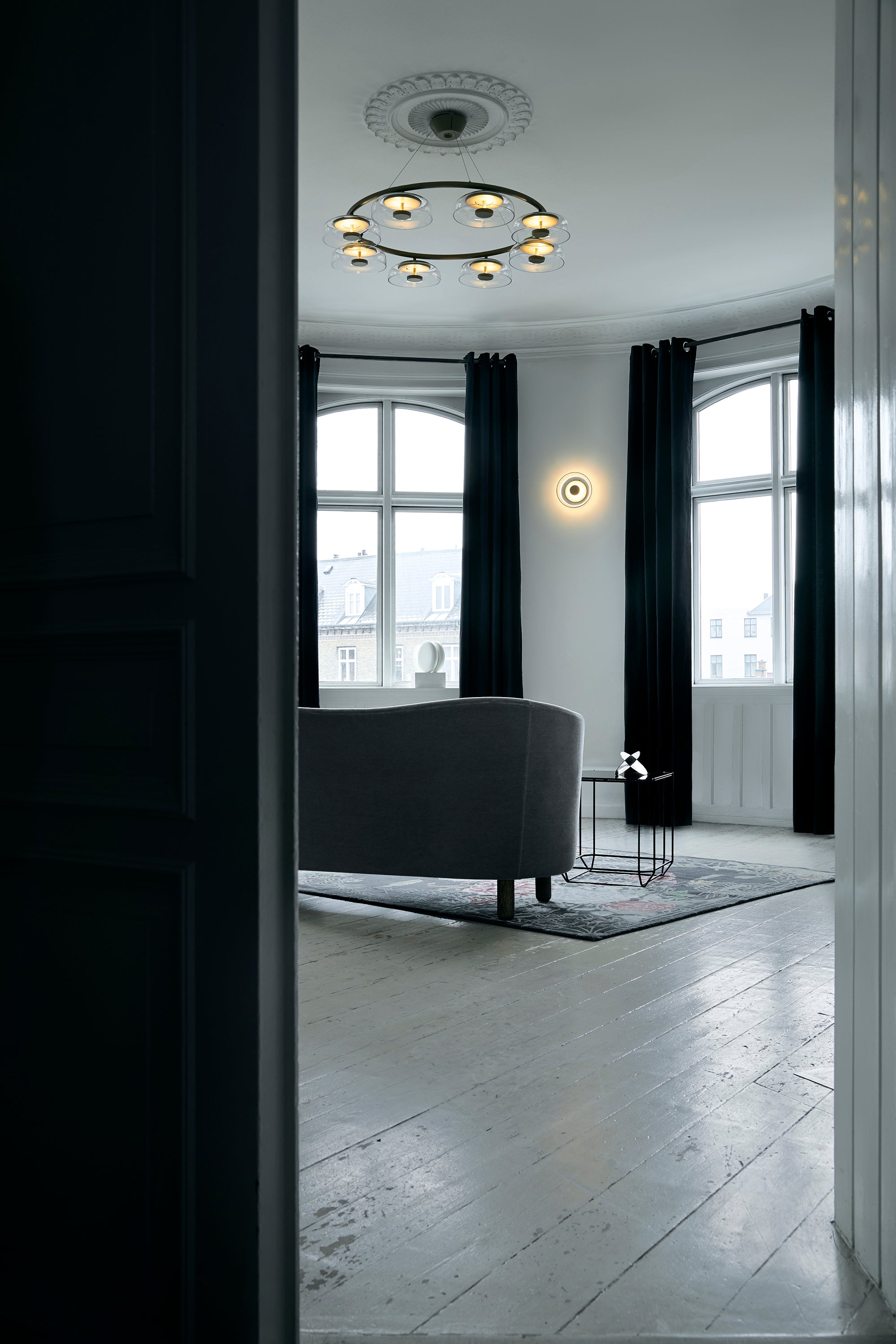BLOSSI 8 Gold Chandelier with Transparent Glass