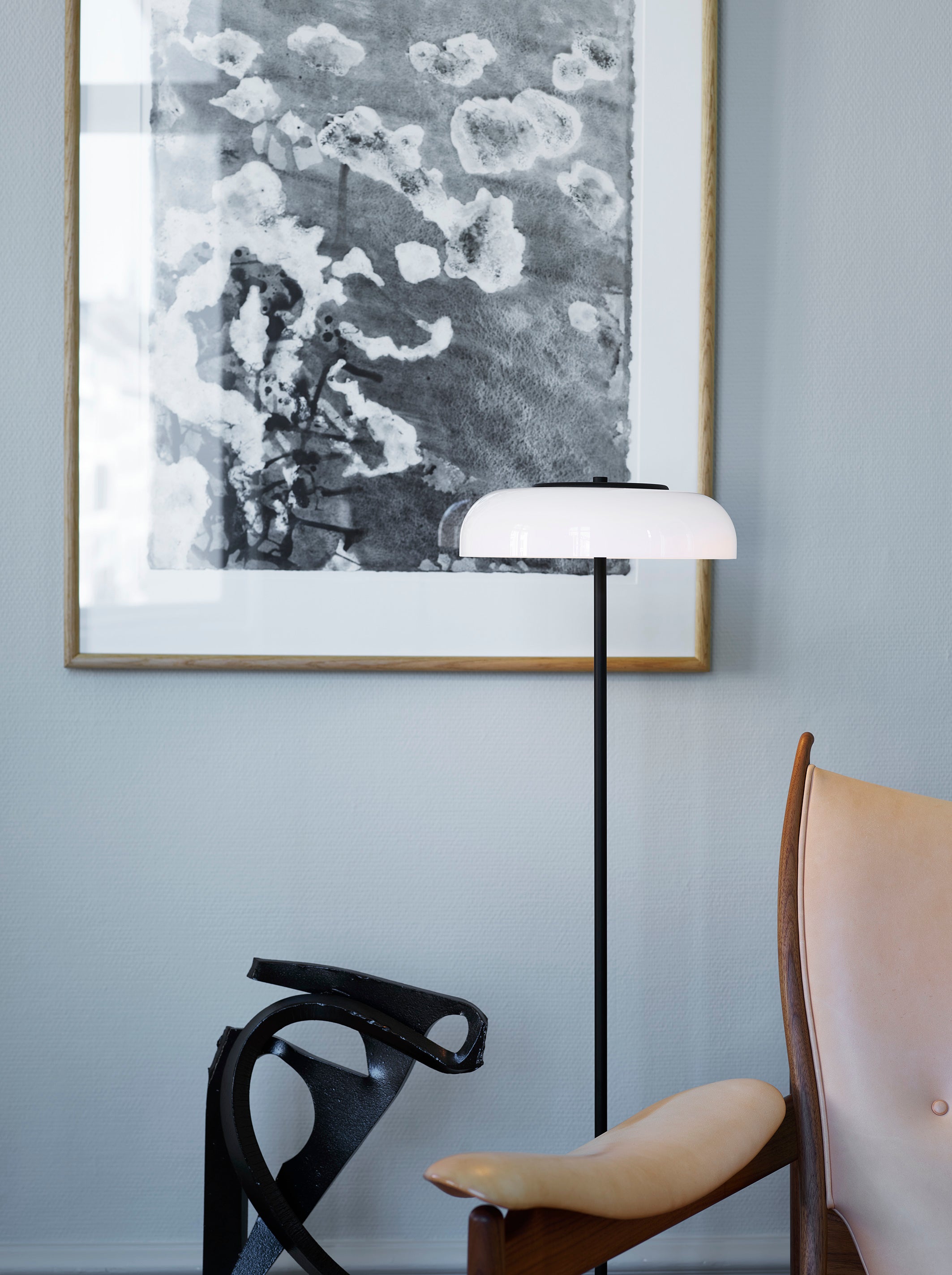 BLOSSI Black Floor Lamp with Opal Glass