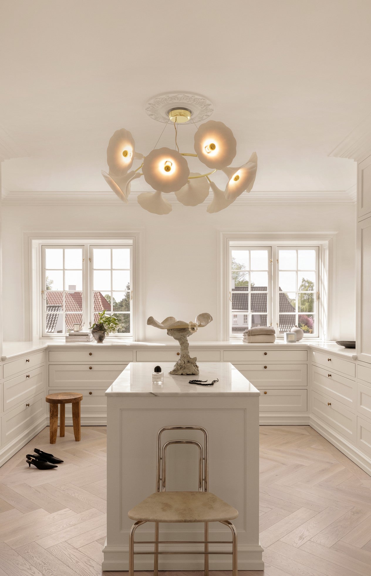PETALII 10 Chandelier White Metal