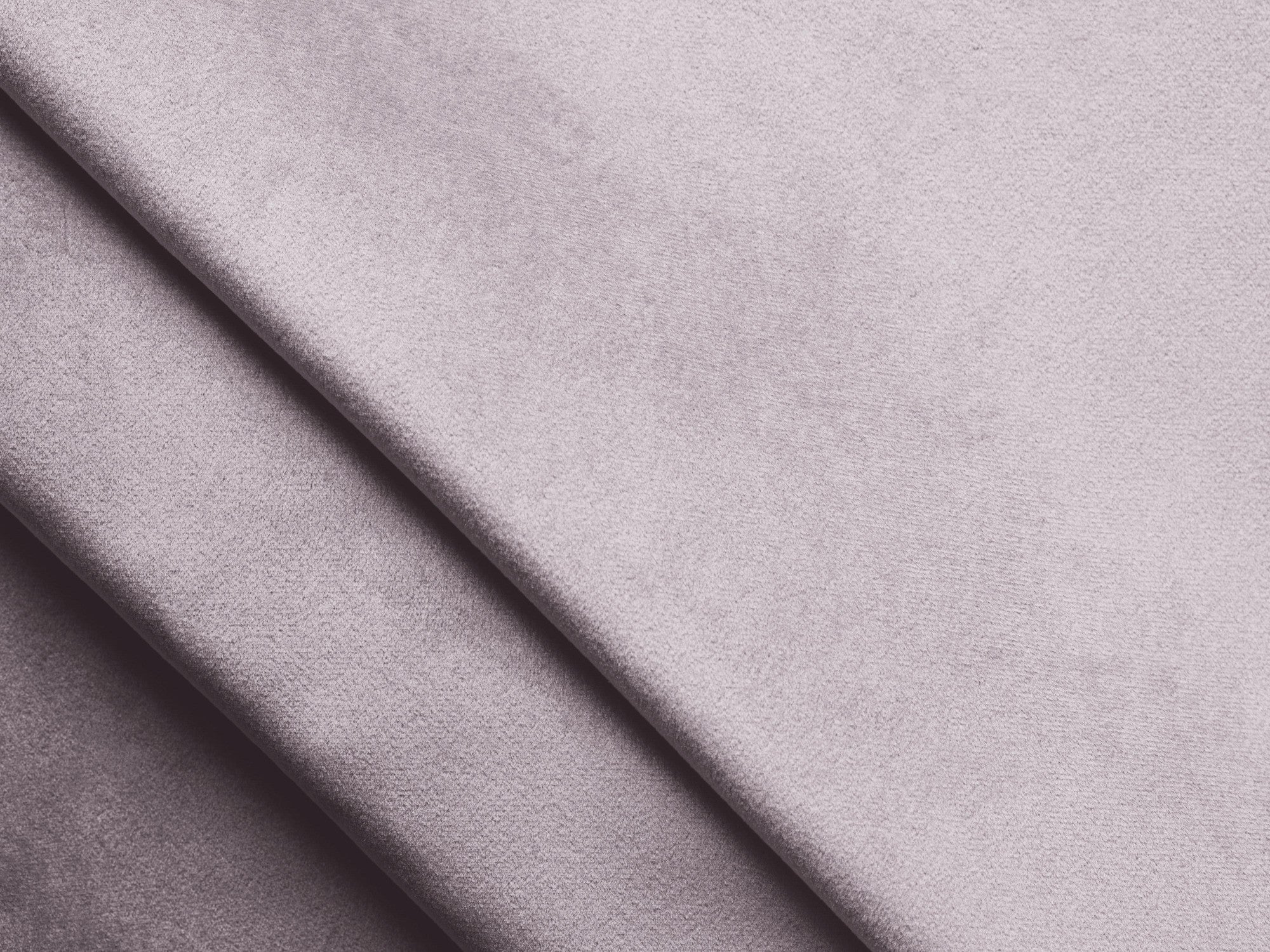 Samtstuhl PAHOA in Lavendel mit Buchenbasis