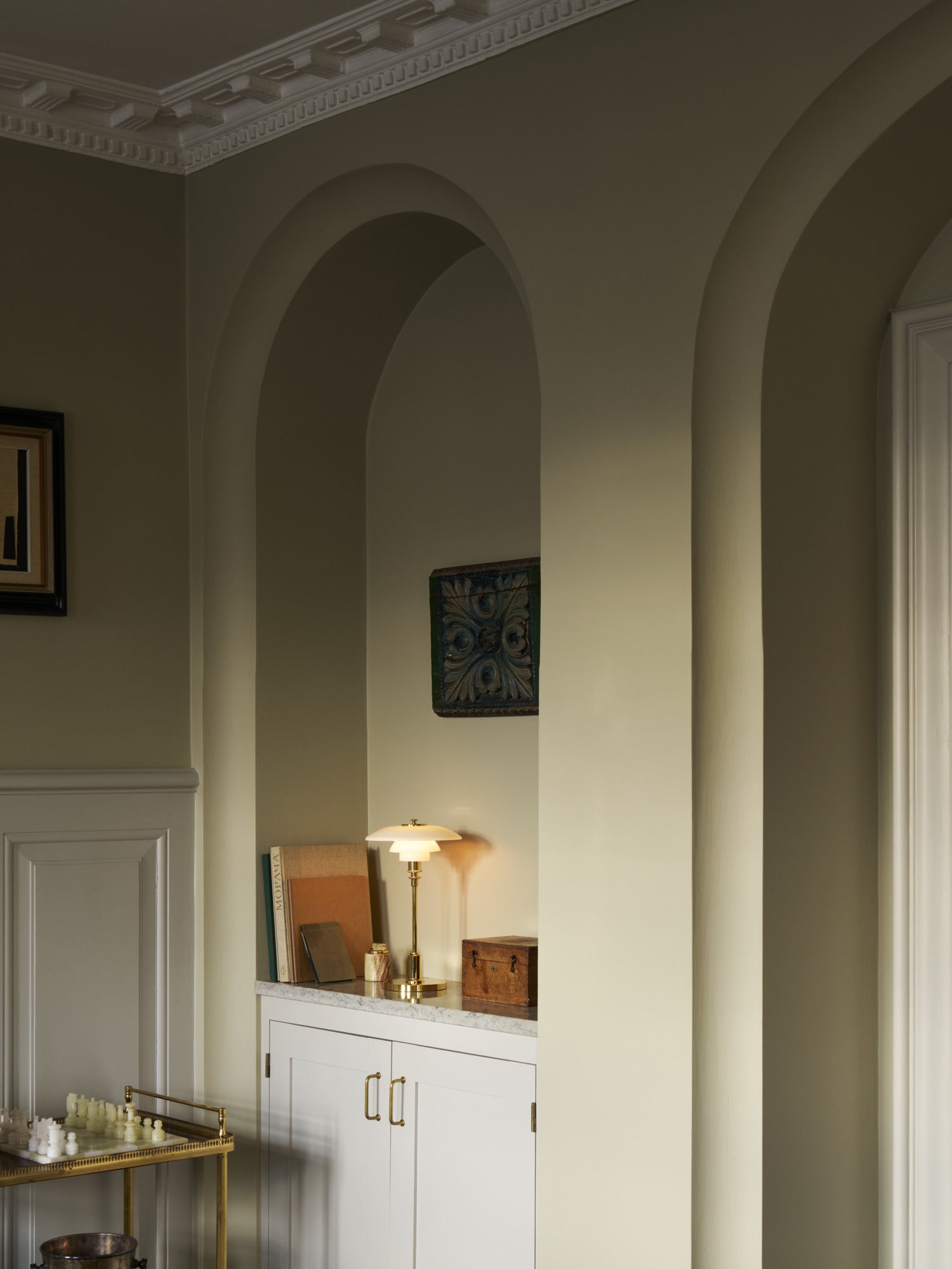 Portable lamp PH 2/1 white with brass base