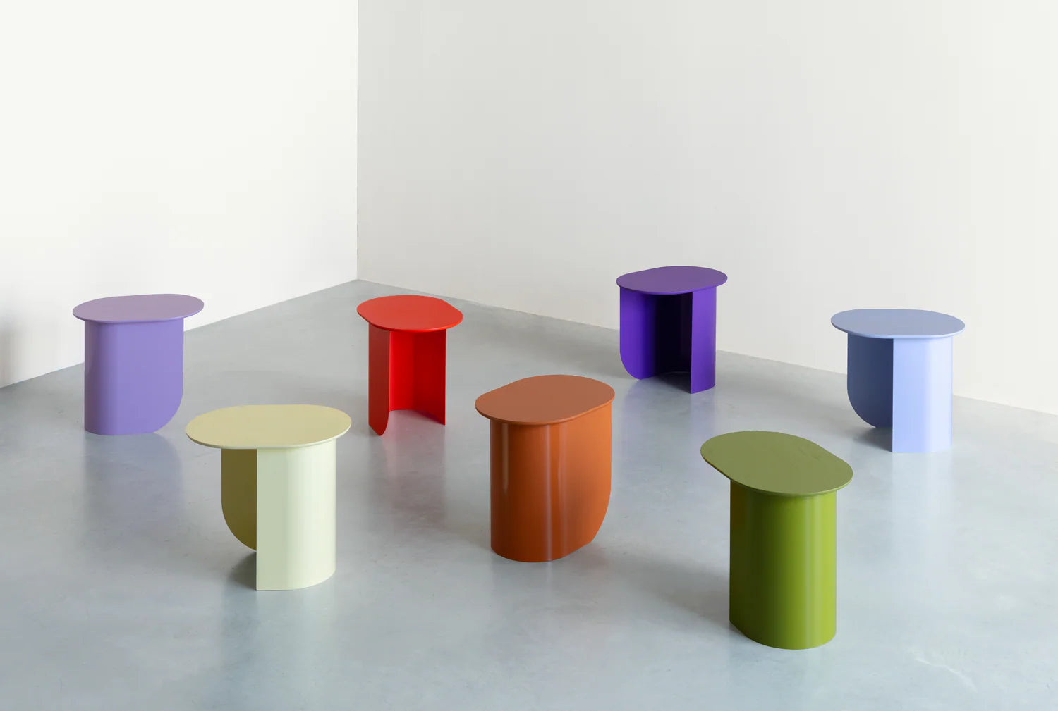 PLATEAU Cobalt Side Table