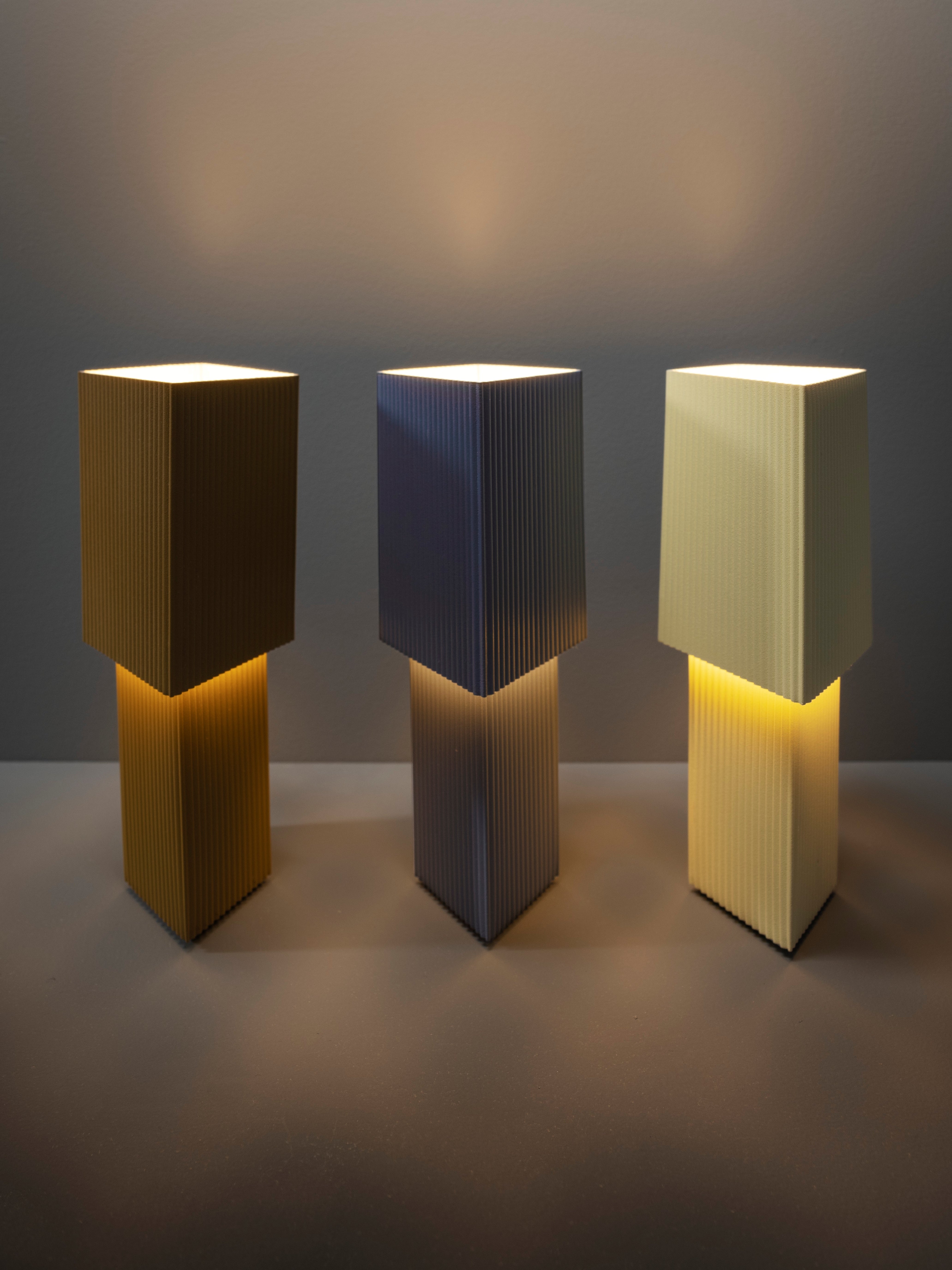 ROMB MINI Dark Blue Table Lamp