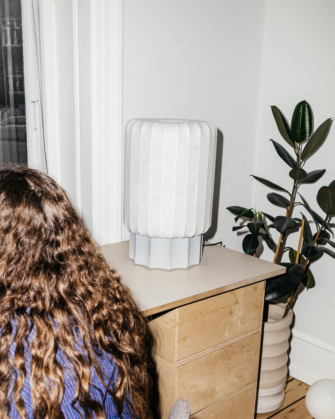 METER aluminum floor lamp