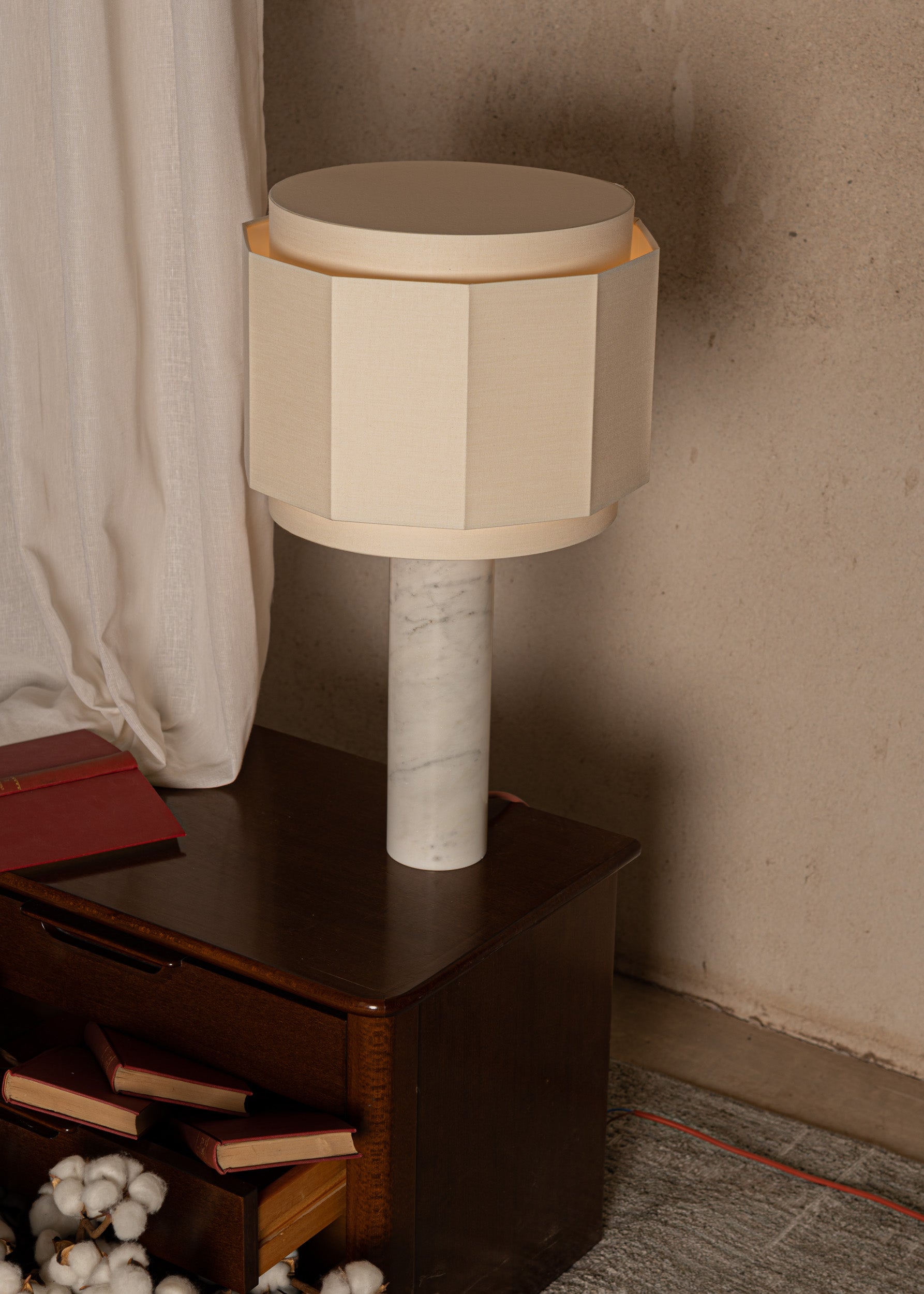 PIPO OKLA Table Lamp White Marble