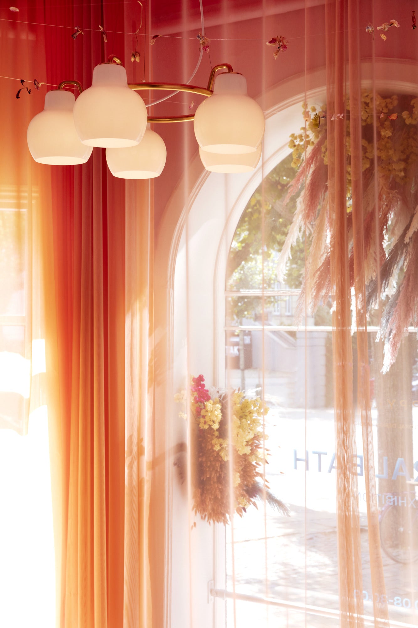 Deckenleuchte VL RING CROWN weiß mit messingfarbener Oberfläche