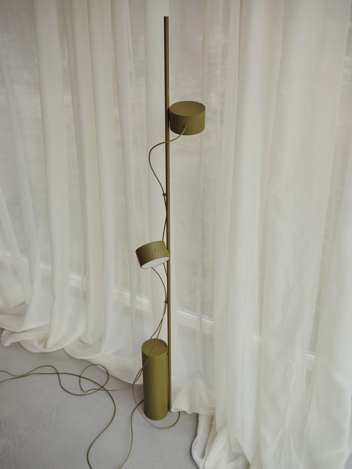 Lampa podłogowa POST brązowo-zielony