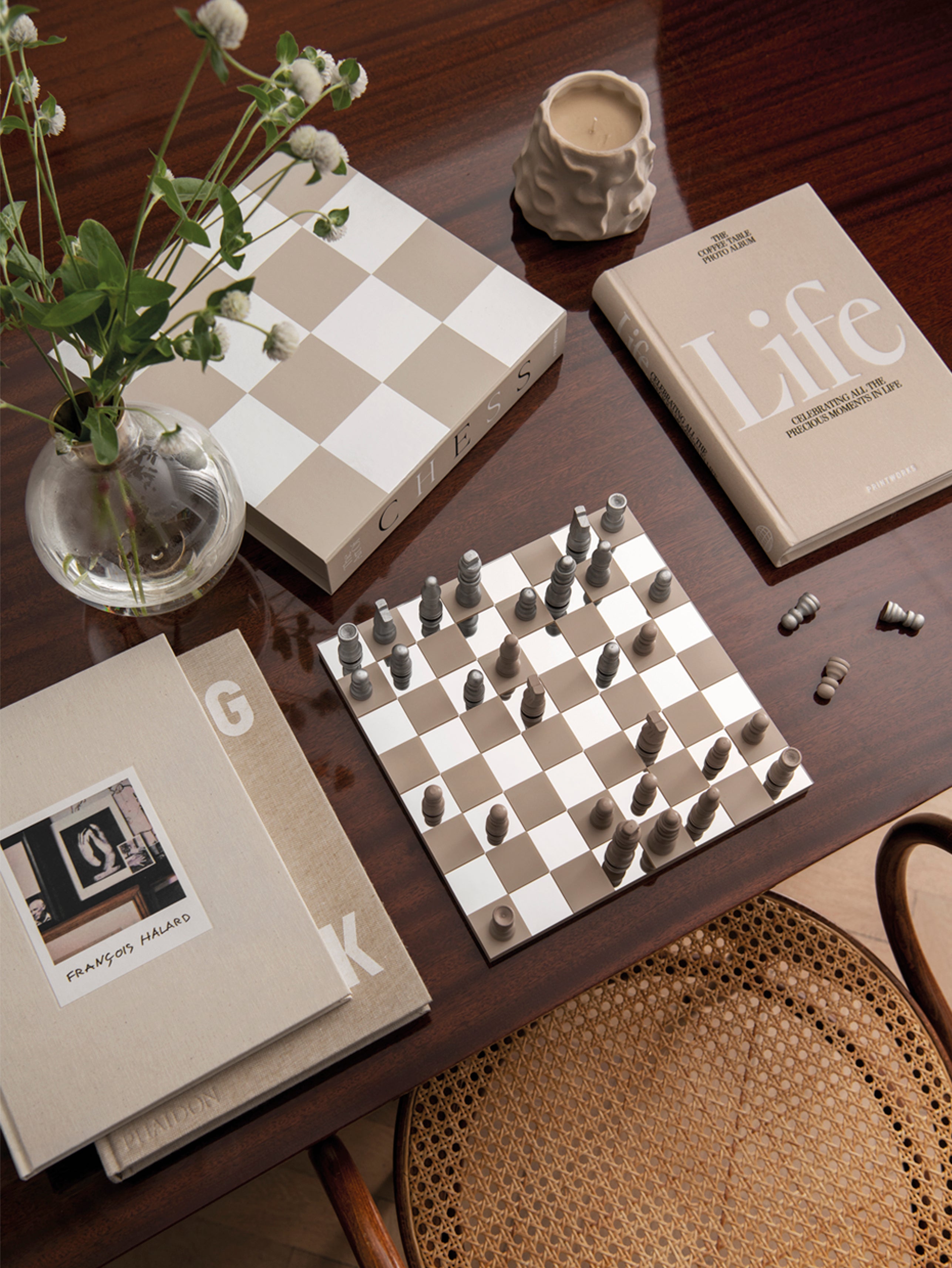 CHESS MIRROR Beige Chess Set