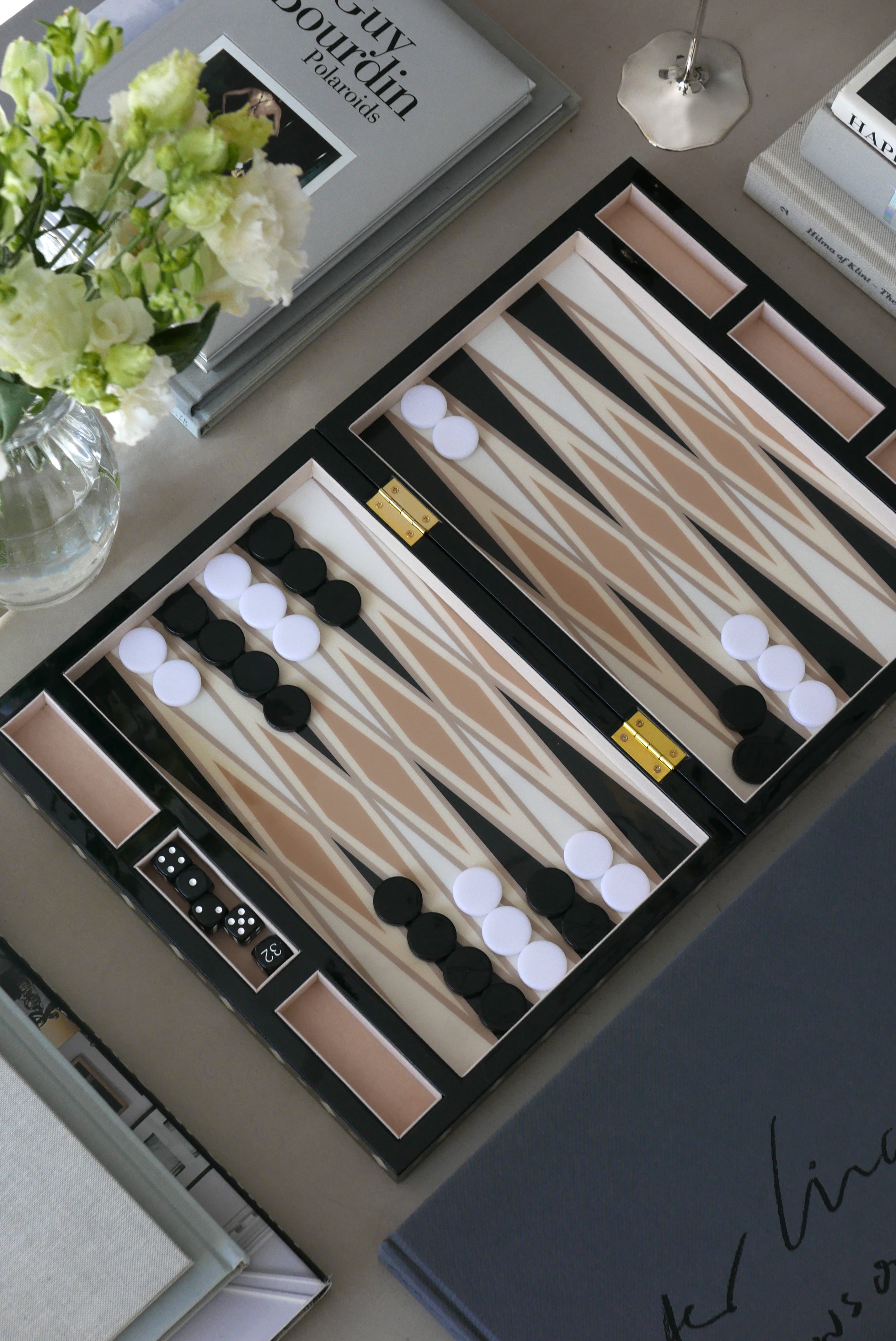 Lacquered Backgammon Set Black with White