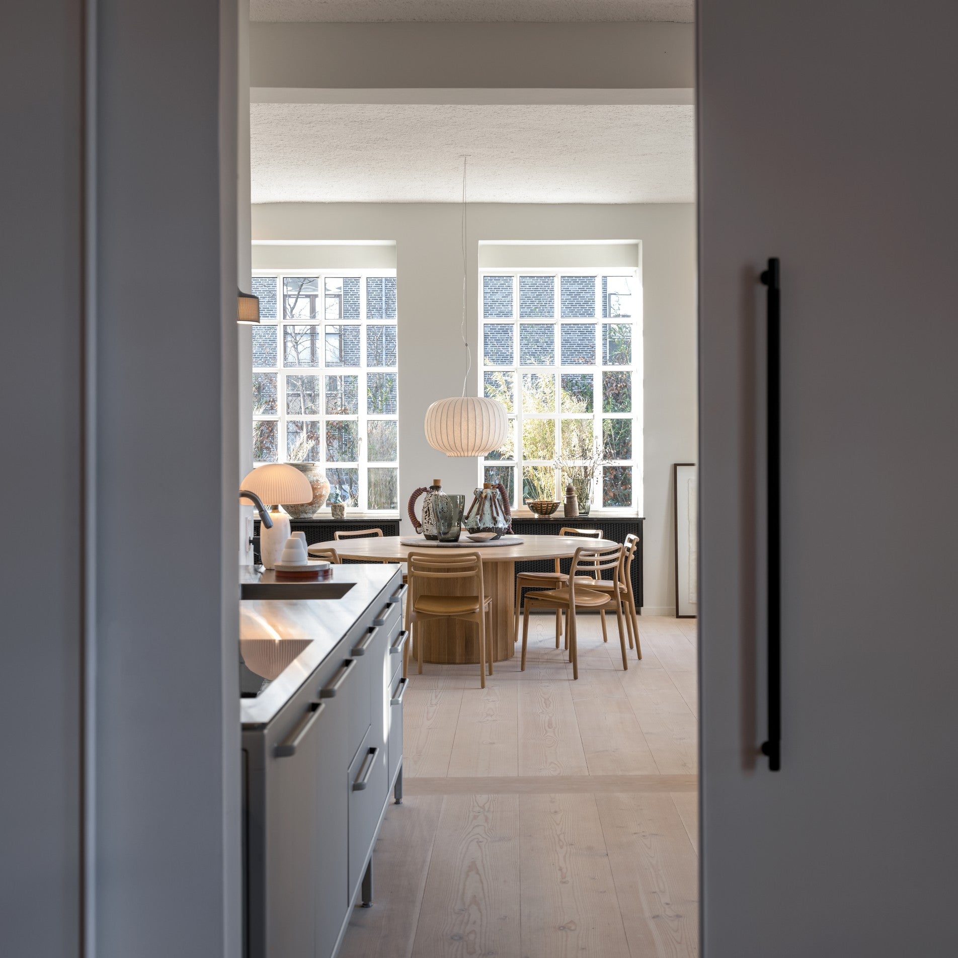 Stuhl CABIN karamelbraunes Leder mit heller Eichenbasis