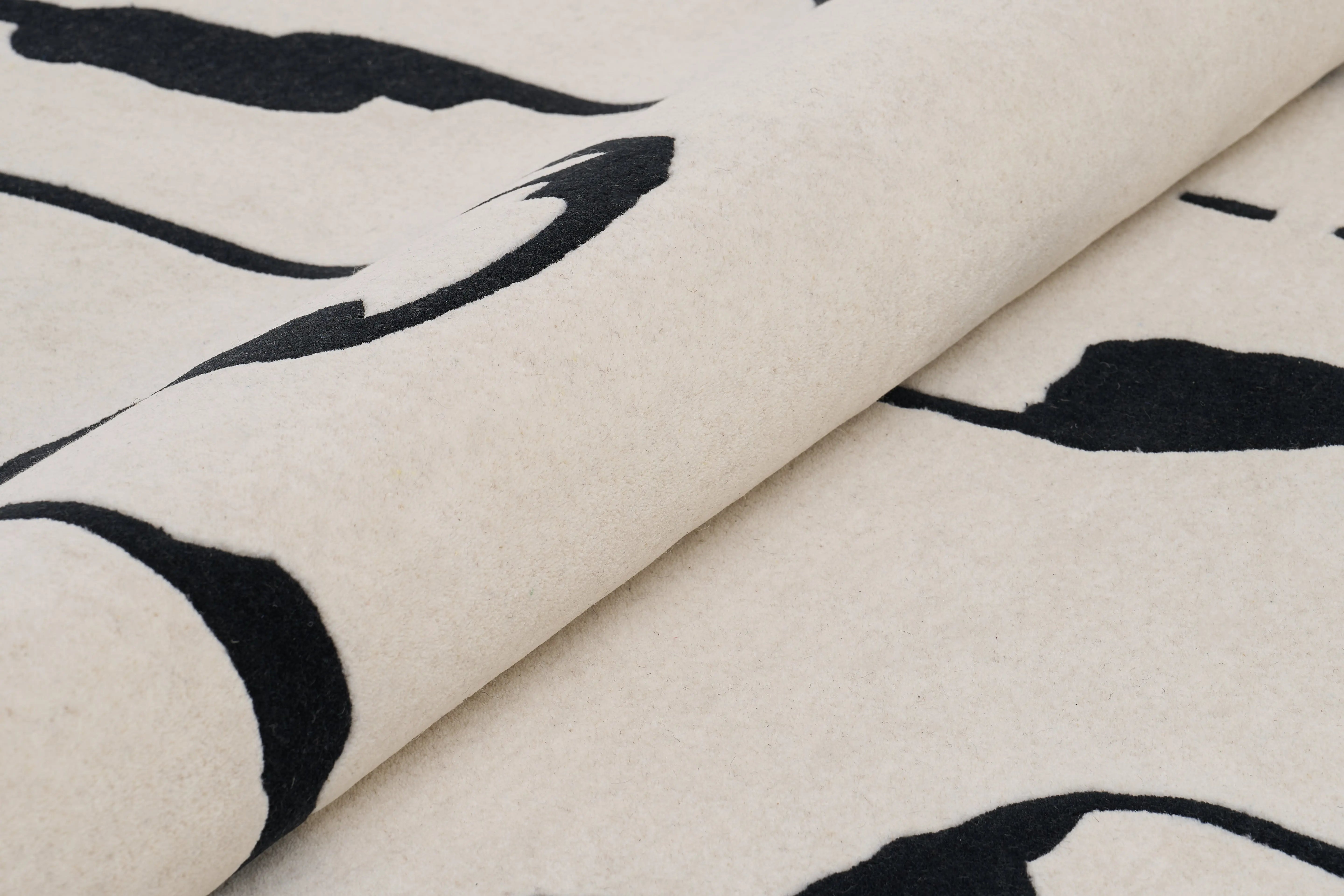 Dywan SHAPES CANYON beżowy z czarnym – Carpets & More