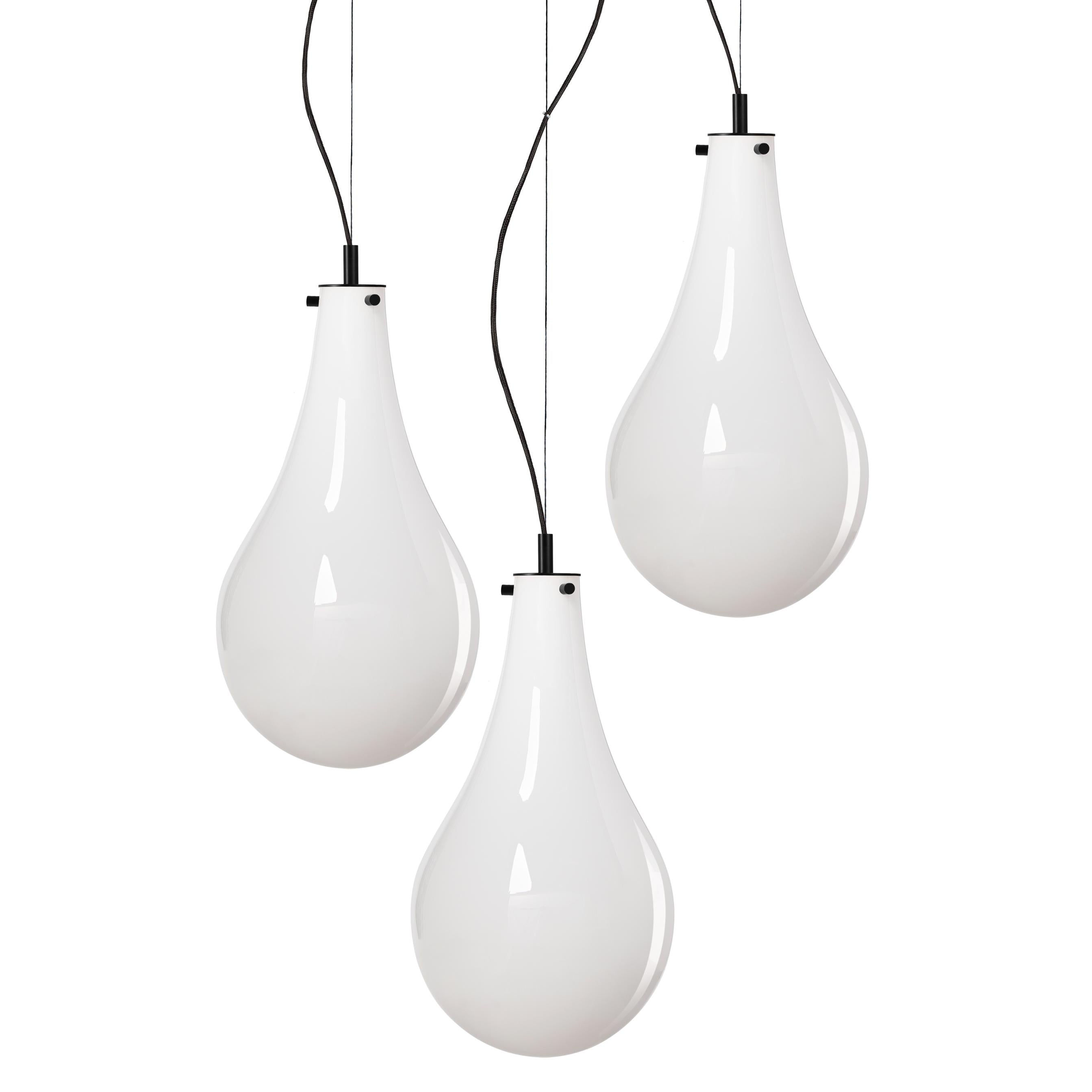 Pendelleuchte STILLA 3 weiß mit schwarzem Finish