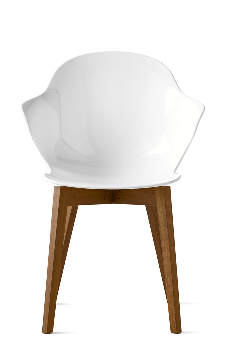 SAINT TROPEZ chair with a white seat and walnut base