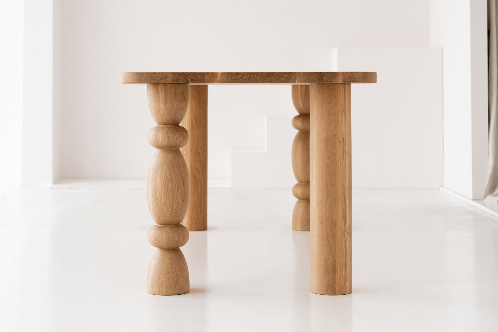 THEO Oak Wood Table