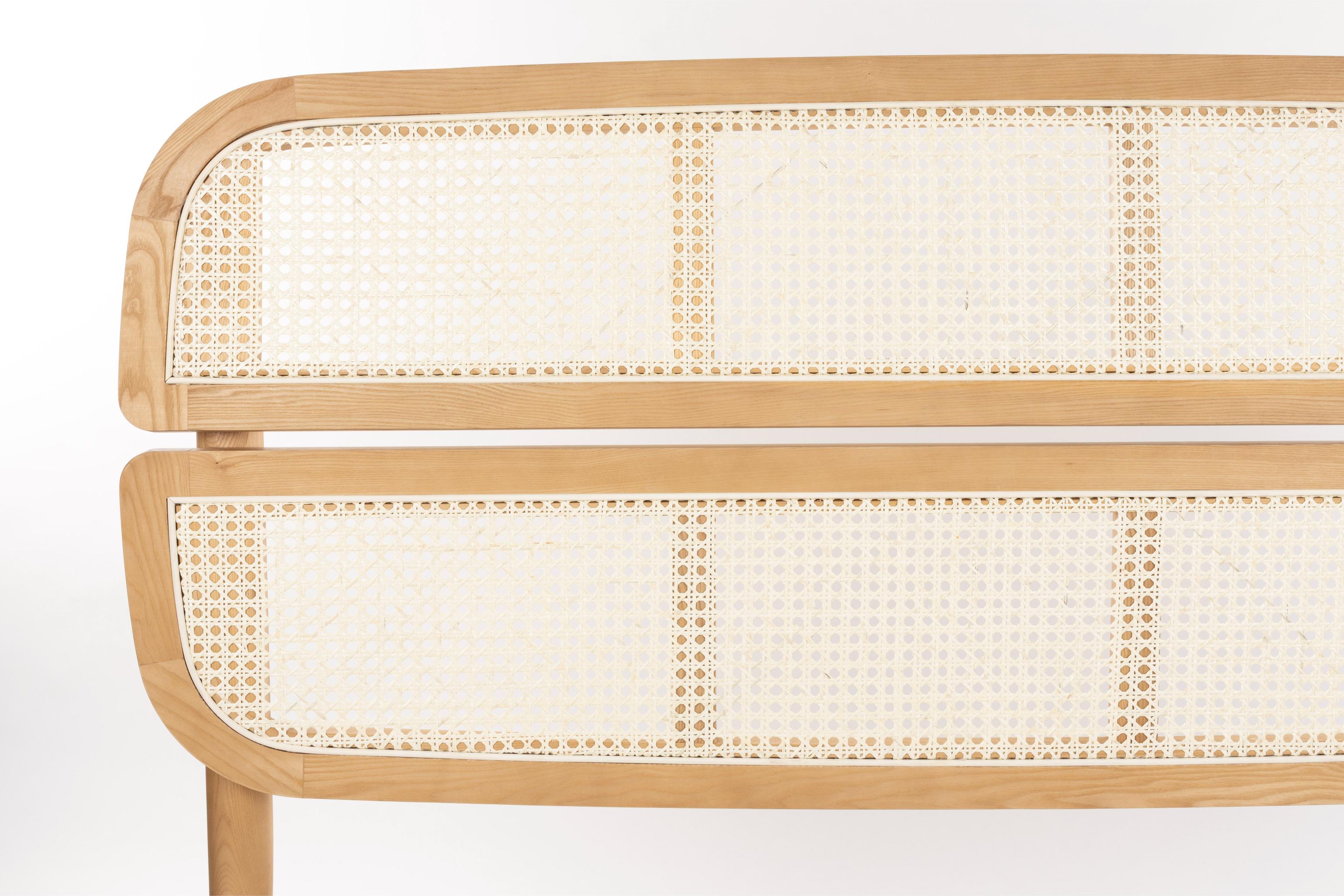 Bett STORM WEBBING aus Eschenholz