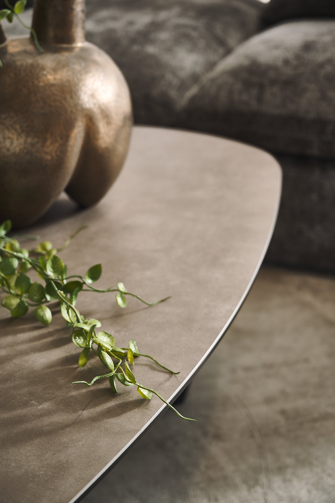 Kaffeetisch BRAGA aus Quarzstein