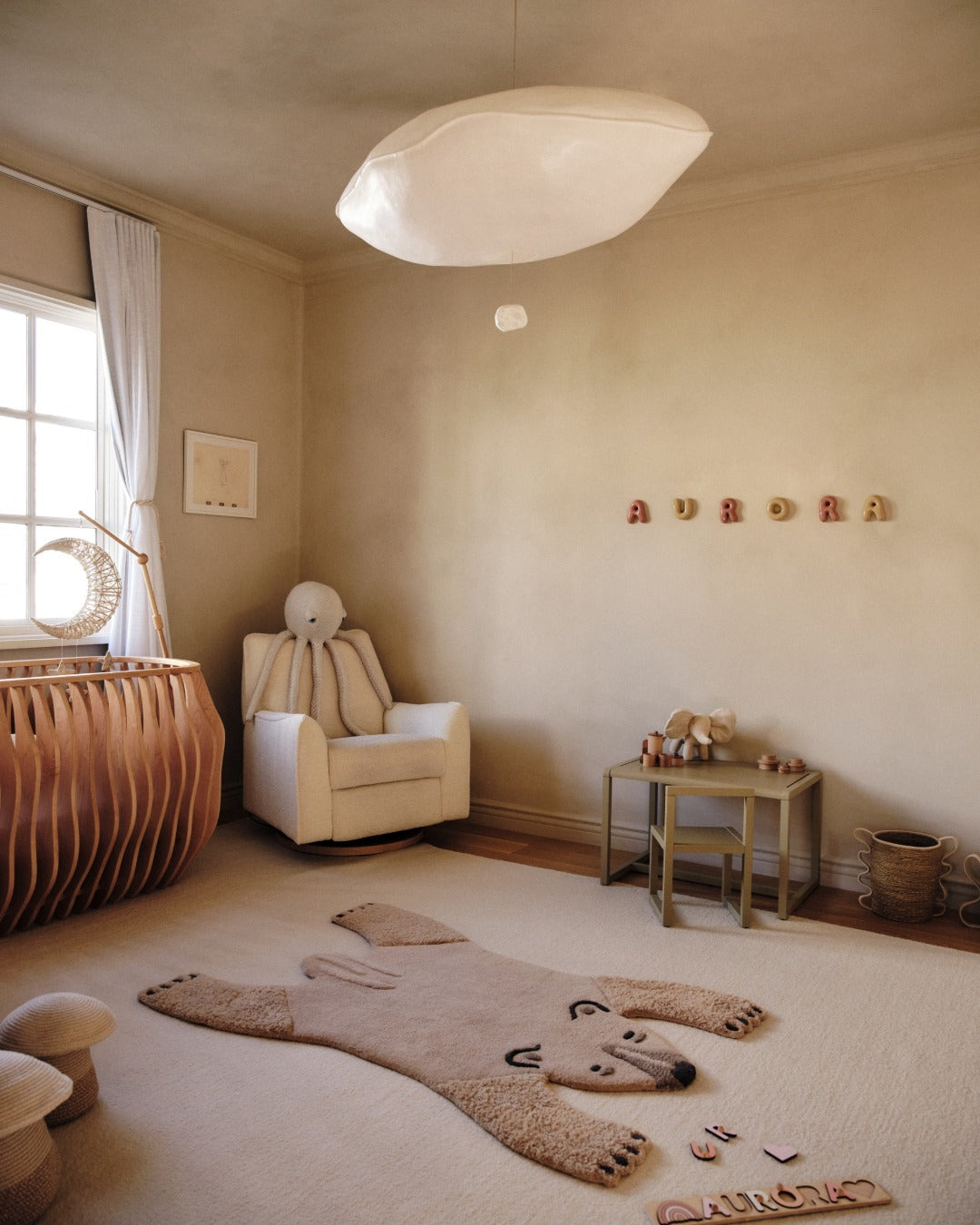 POLAR BEAR beige rug