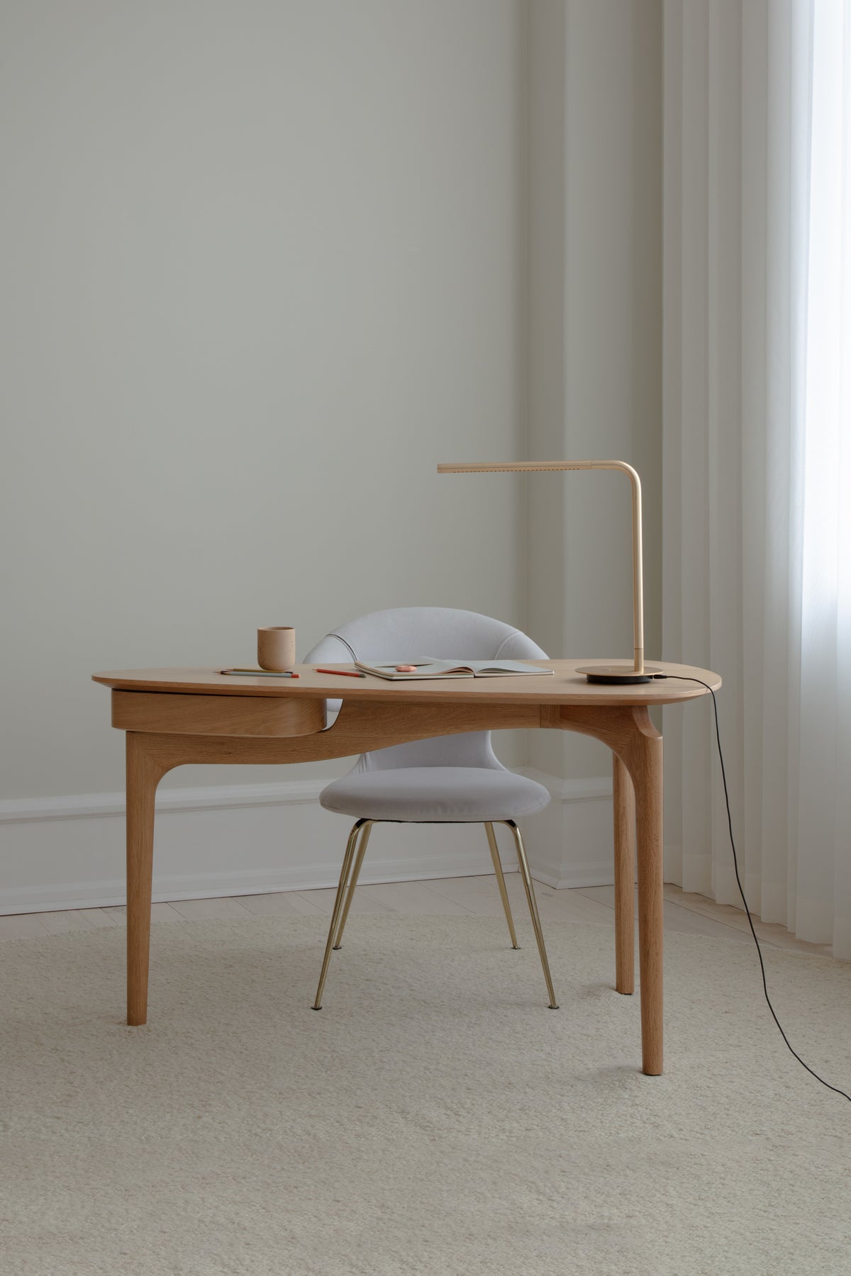 Goldene OMNI Tischlampe
