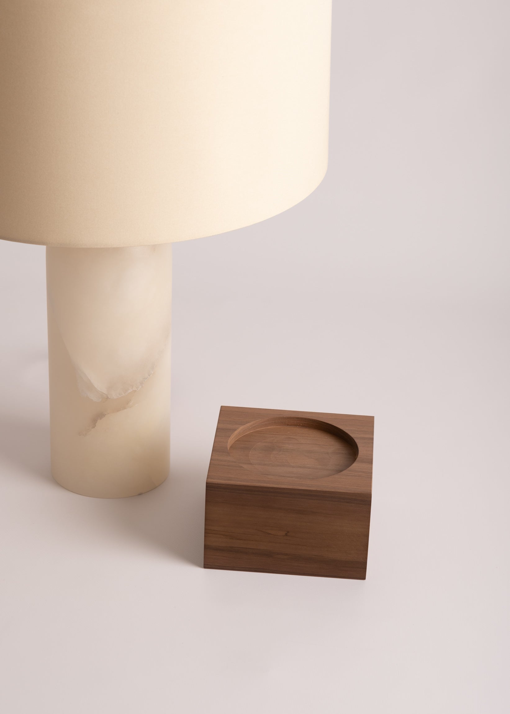 Tischlampe PURA KELO weißer Alabaster