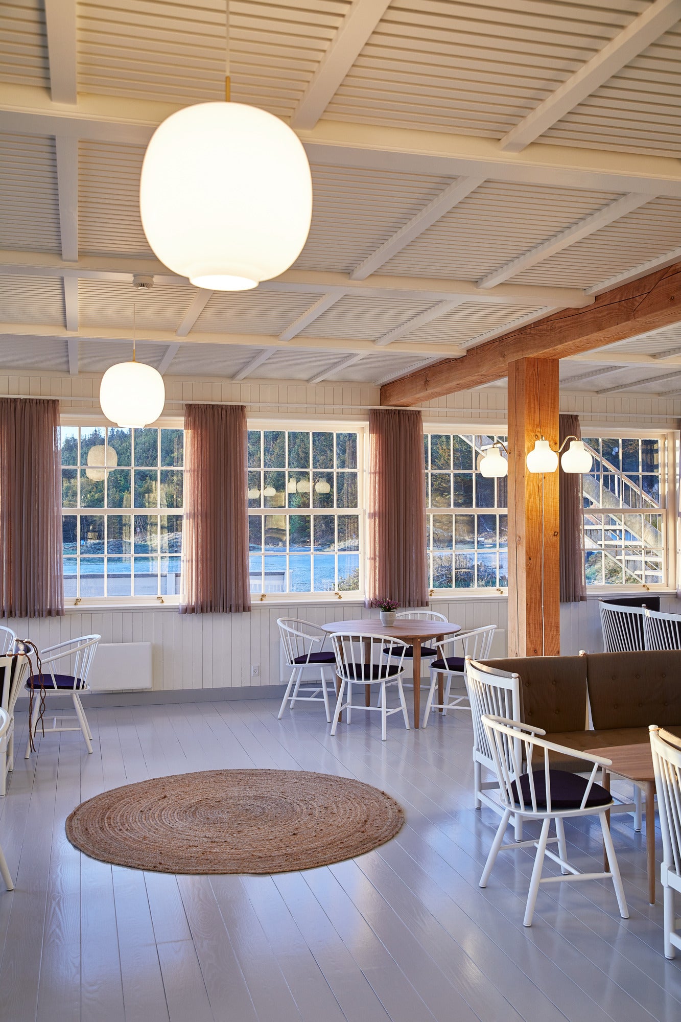 Lampa ścienna VL RING CROWN 2 biały z mosiężną podstawą