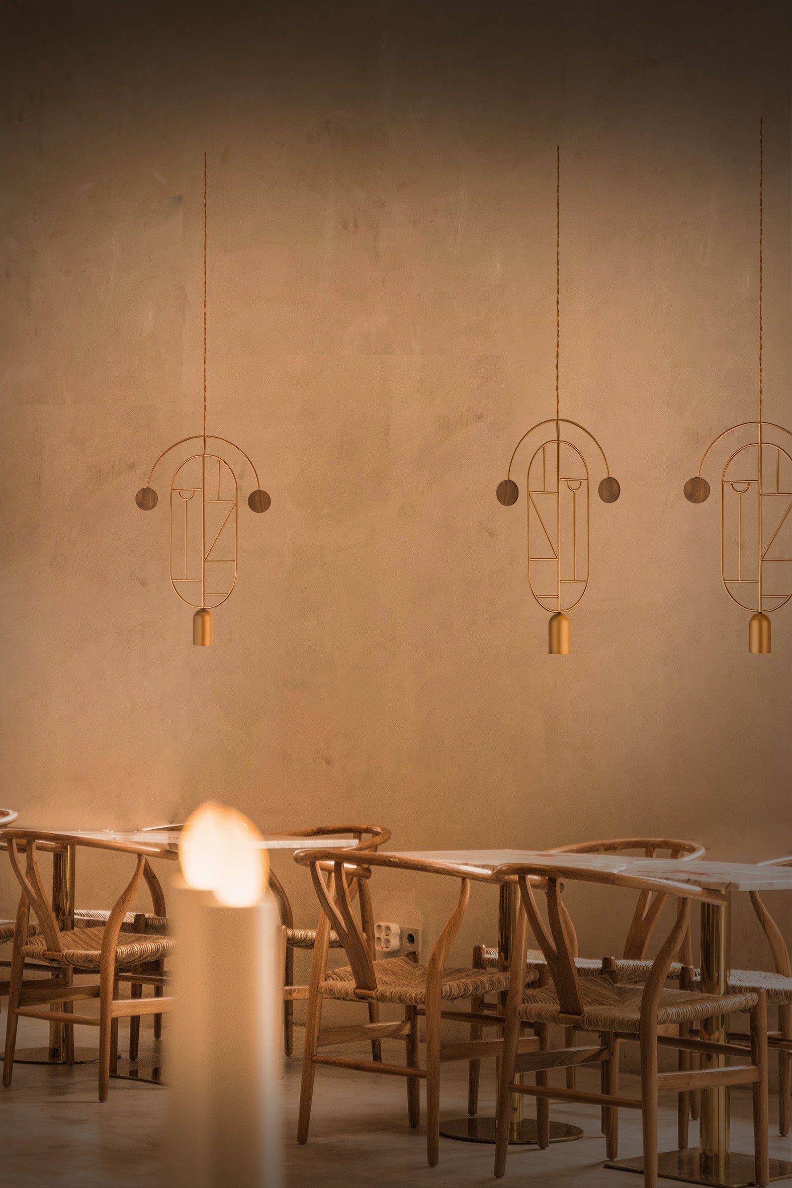 Pendelleuchte WOODEN DOTS WD07 messing mit Nussbaumholz