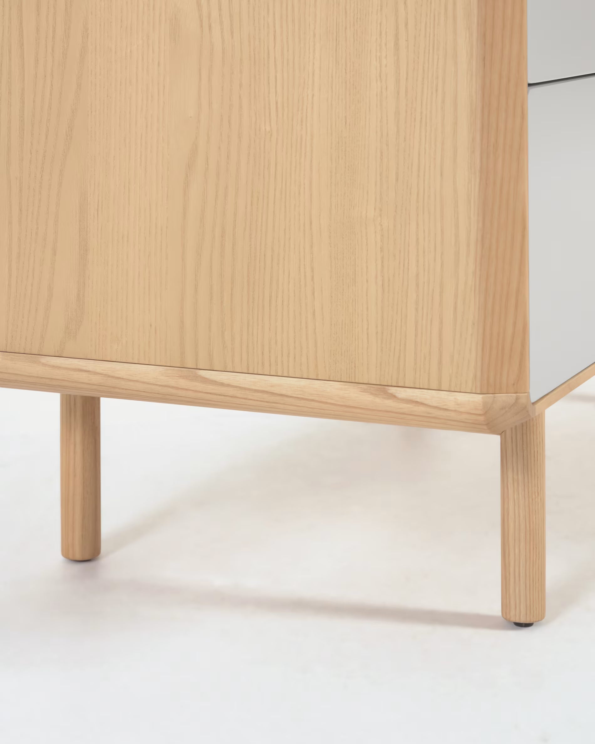 Kommode mit Schubladen ANIELLE hellgrau mit Holz