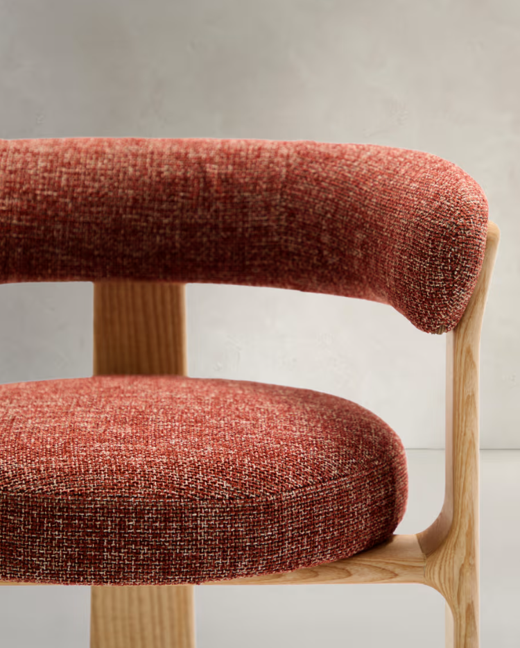 Sessel mit Armlehnen GRANITE roter Chenille mit Eschenbasis