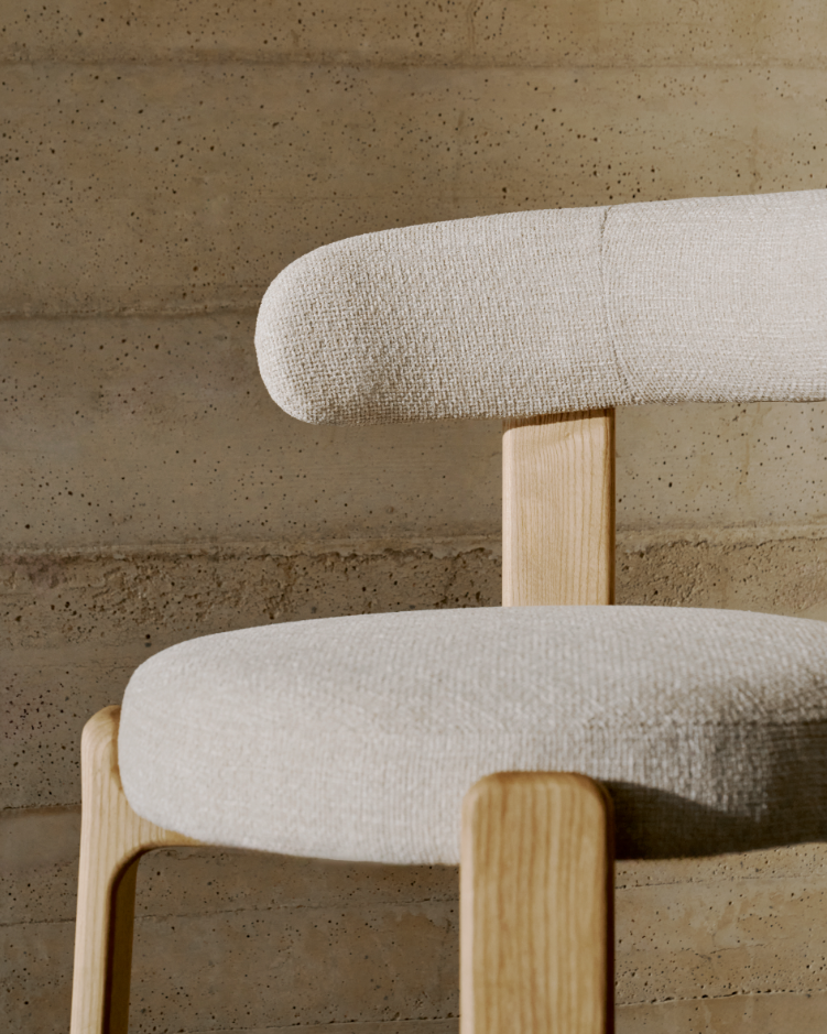GRANITE chair in beige chenille with an ash base