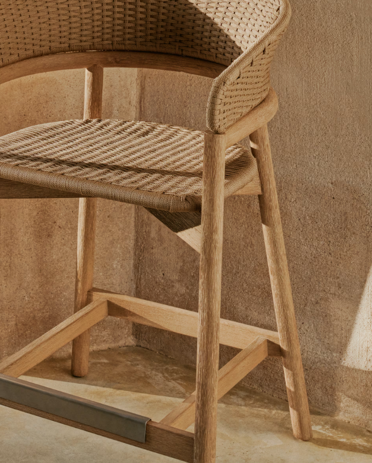 Arinella externe Hoker -Accation -Holz mit einem beige Seil