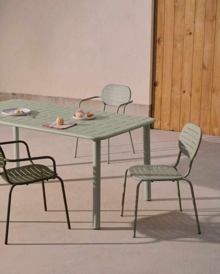 Brai Olial Stal Garden Tisch