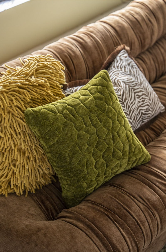 Poduszka STITCH ciemnobeżowy