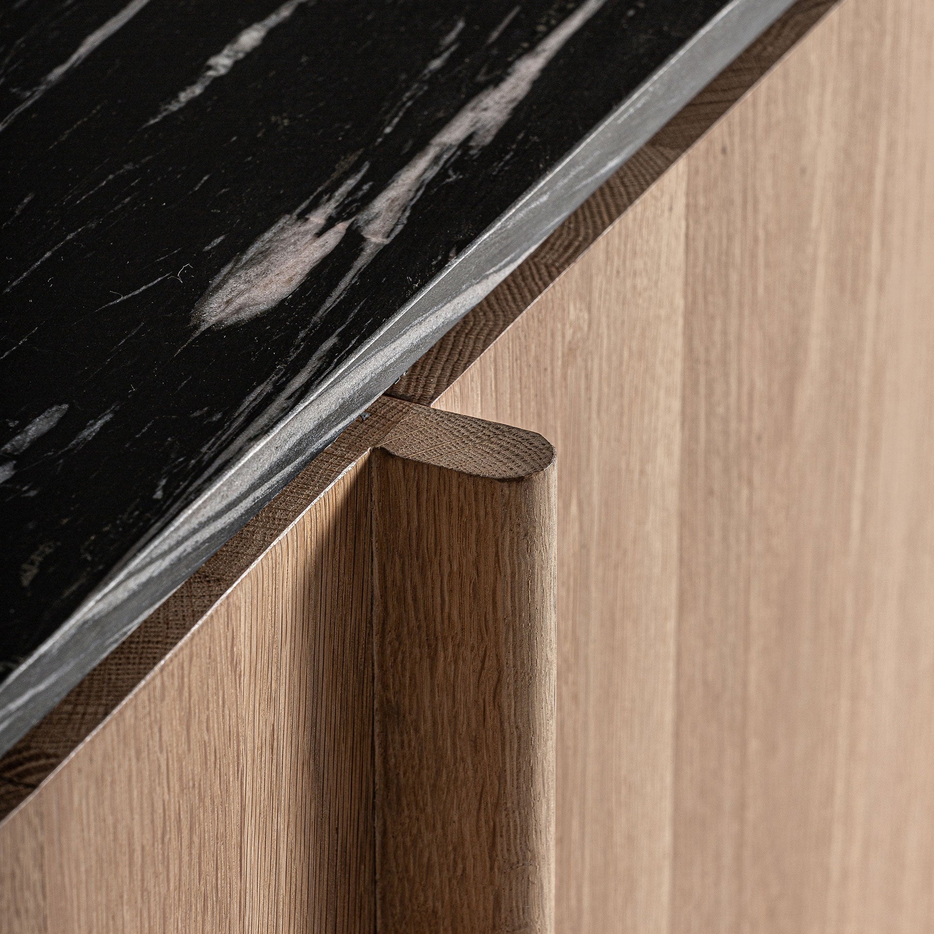 NARA Chest of Drawers in Oak Wood with Marble Top