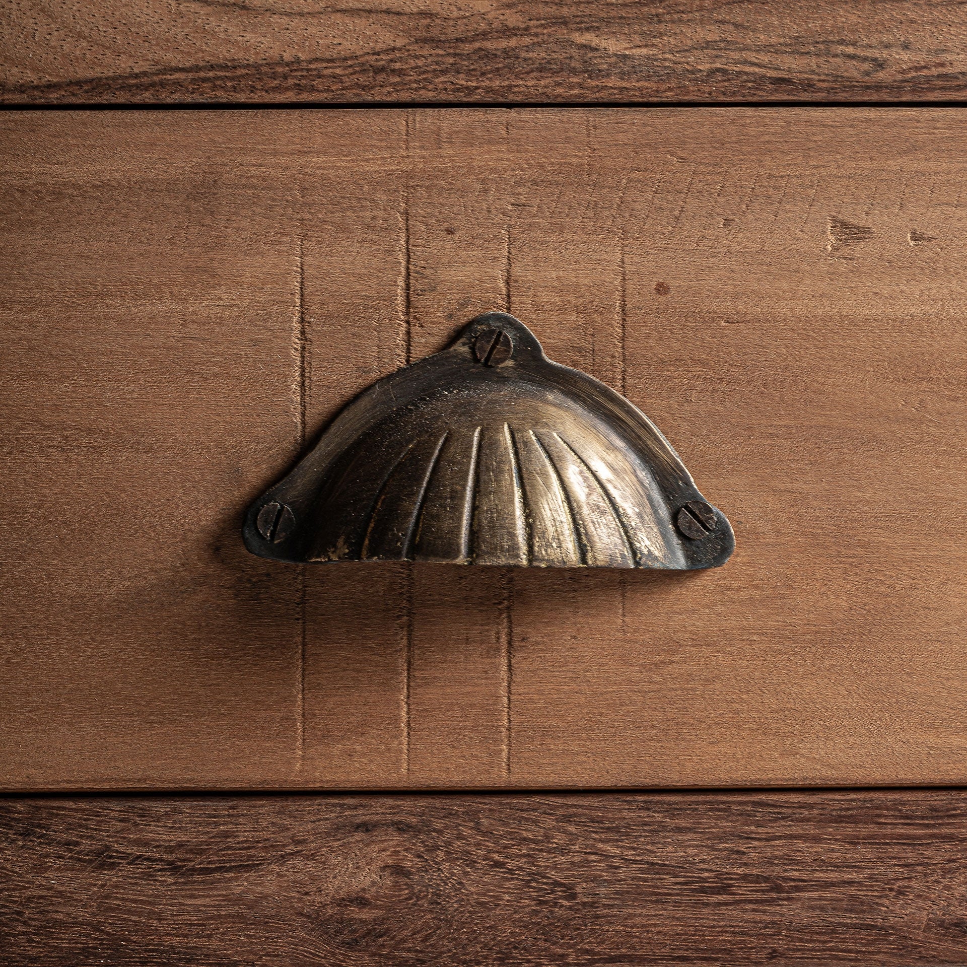 Kommode NEHREN aus recyceltem Holz
