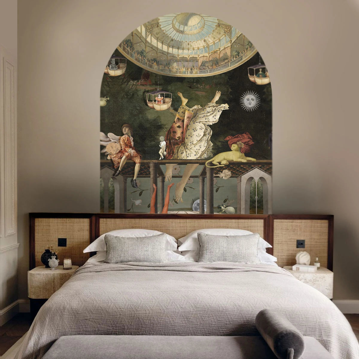 Bogenförmiges Vlies-Tapete CAROUSEL in Grün mit Gold