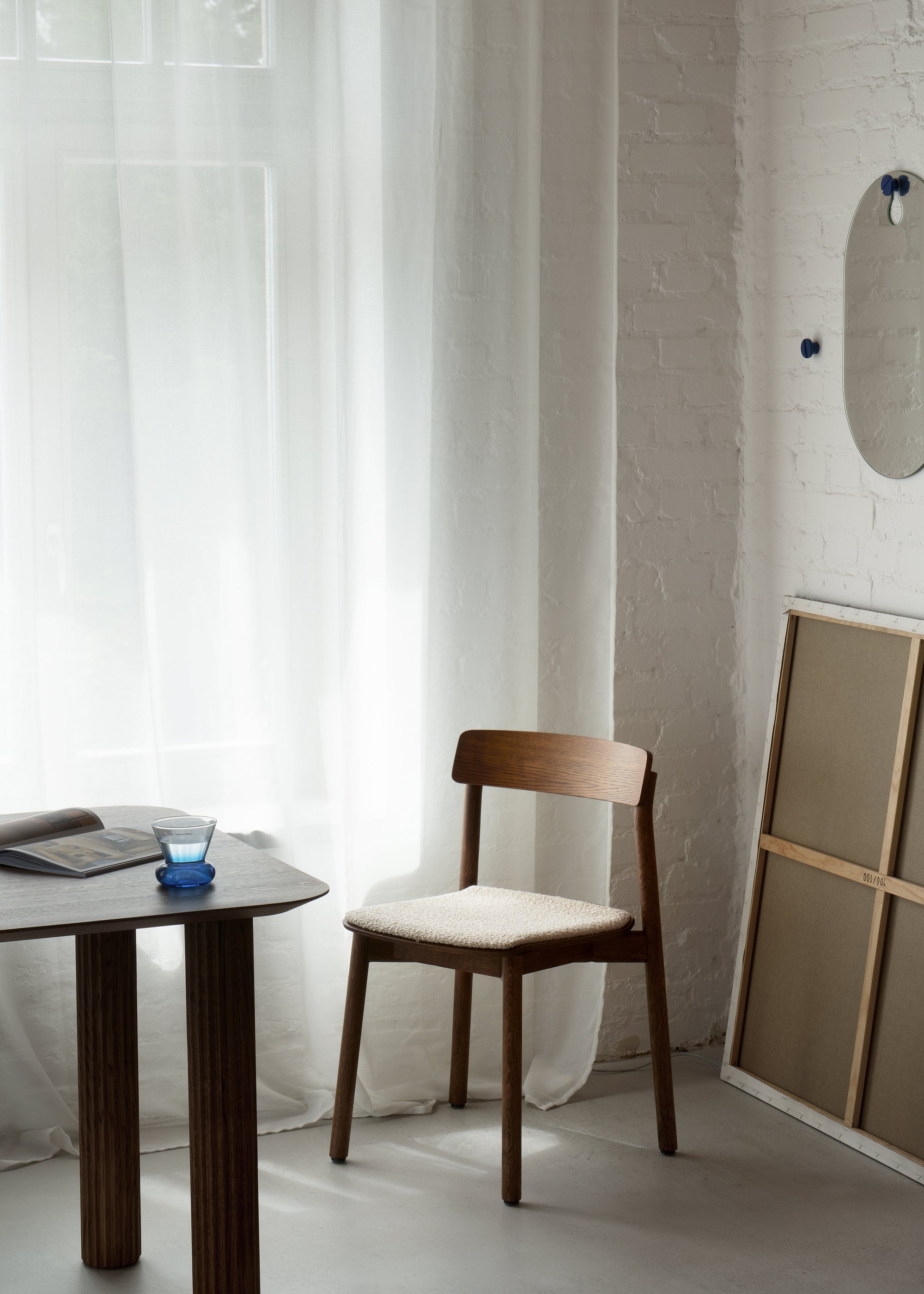 ARCHE SOFT Chair Dark Oak Wood