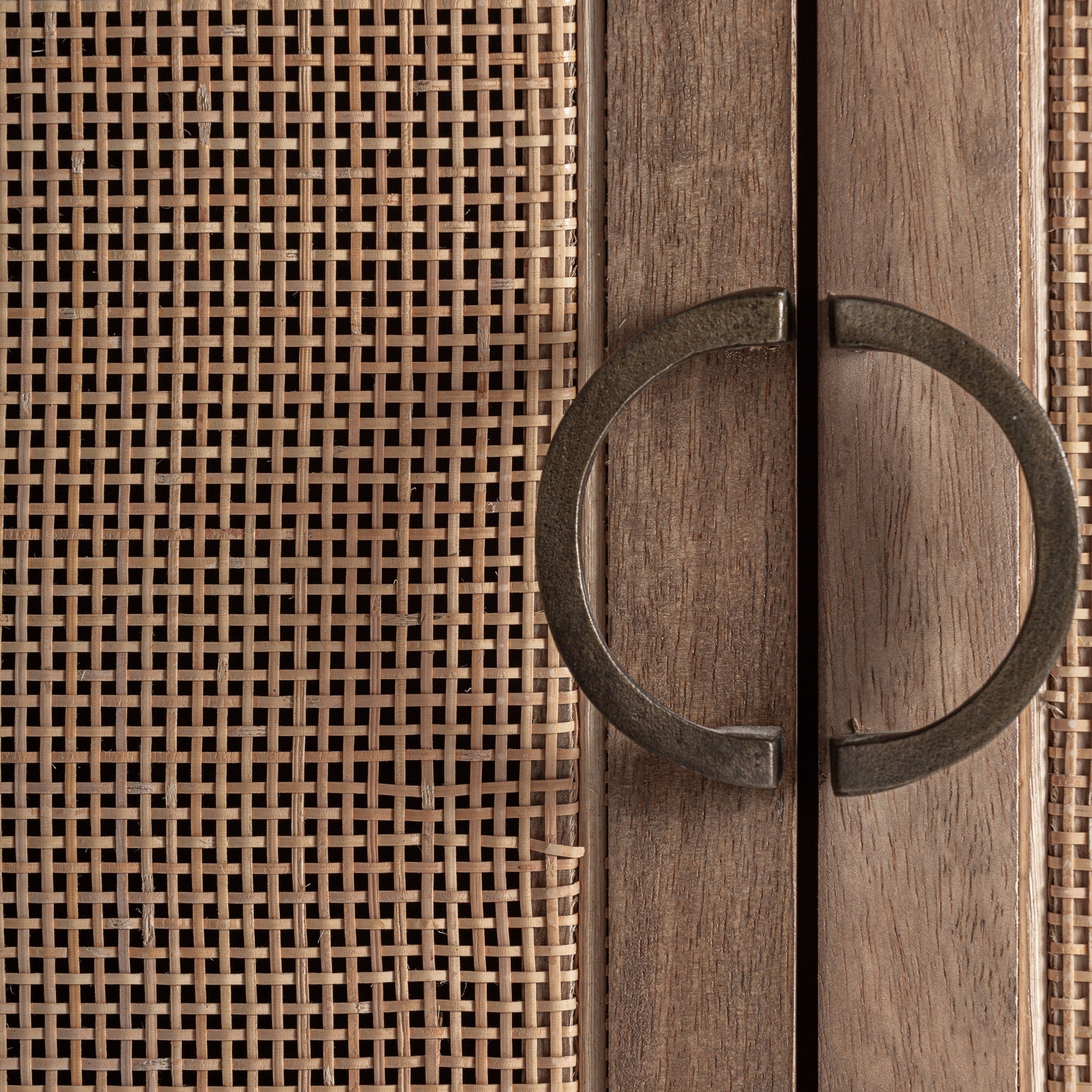BECKLEY wardrobe mango wood
