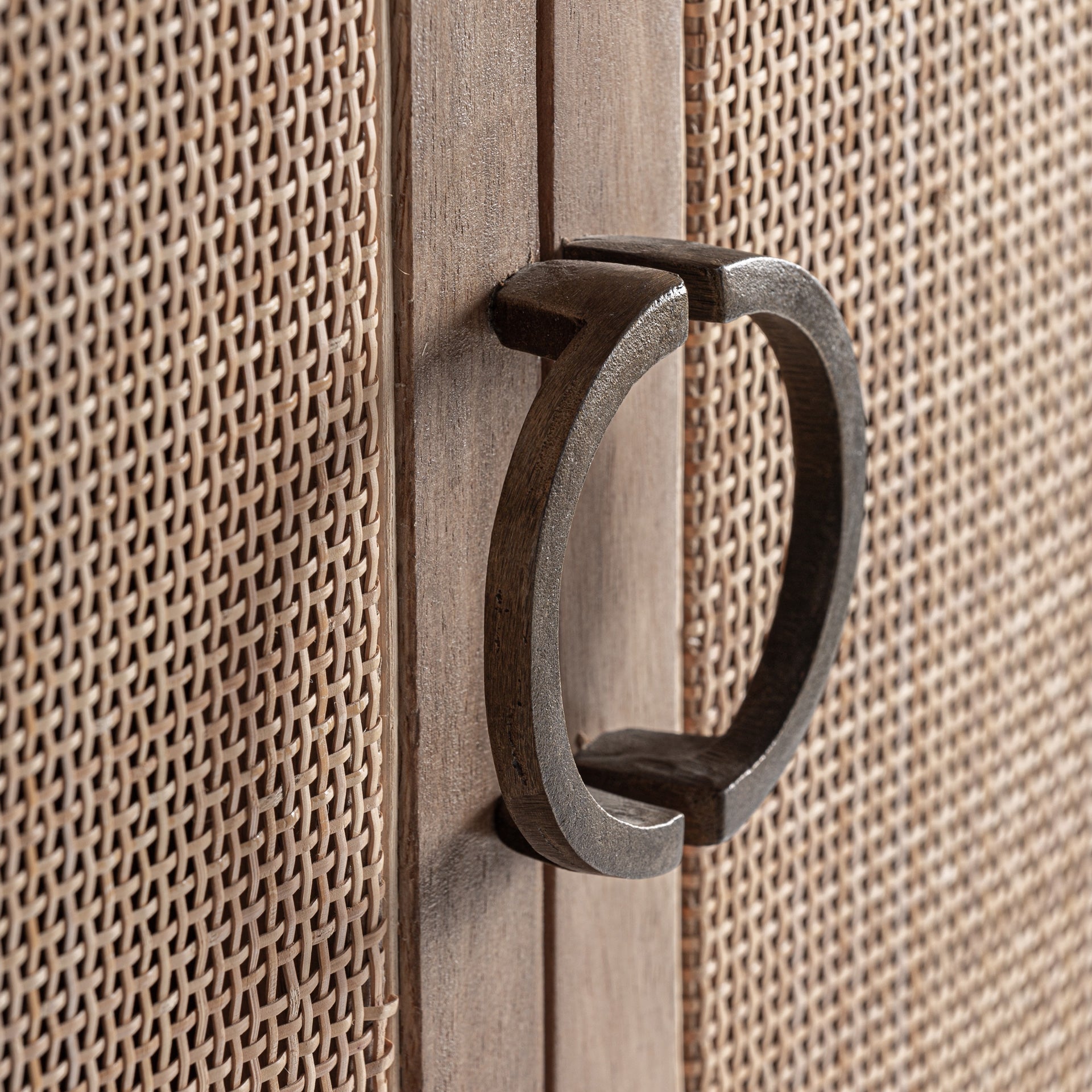 BECKLEY wardrobe mango wood