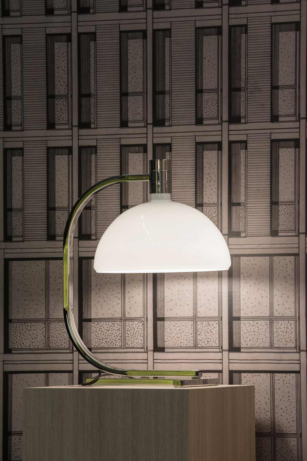 AS1C chrome table lamp with white glass